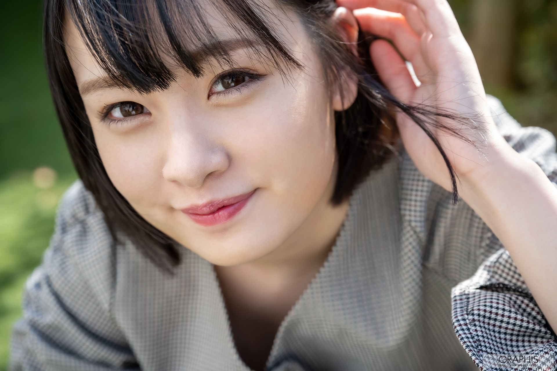 [Graphis] Gals511 Suzu Akane 愛宝すず Artless