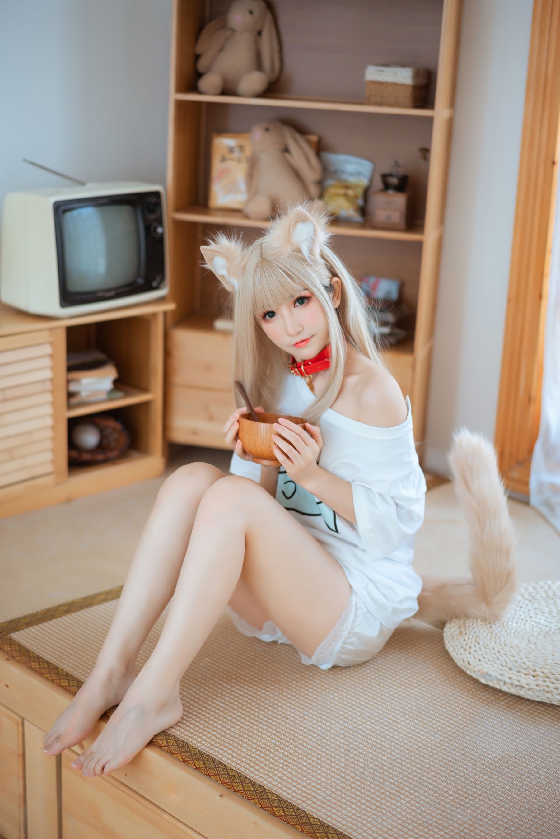 [福利COS] Coser衣衣 - 40原猫娘 黄豆粉