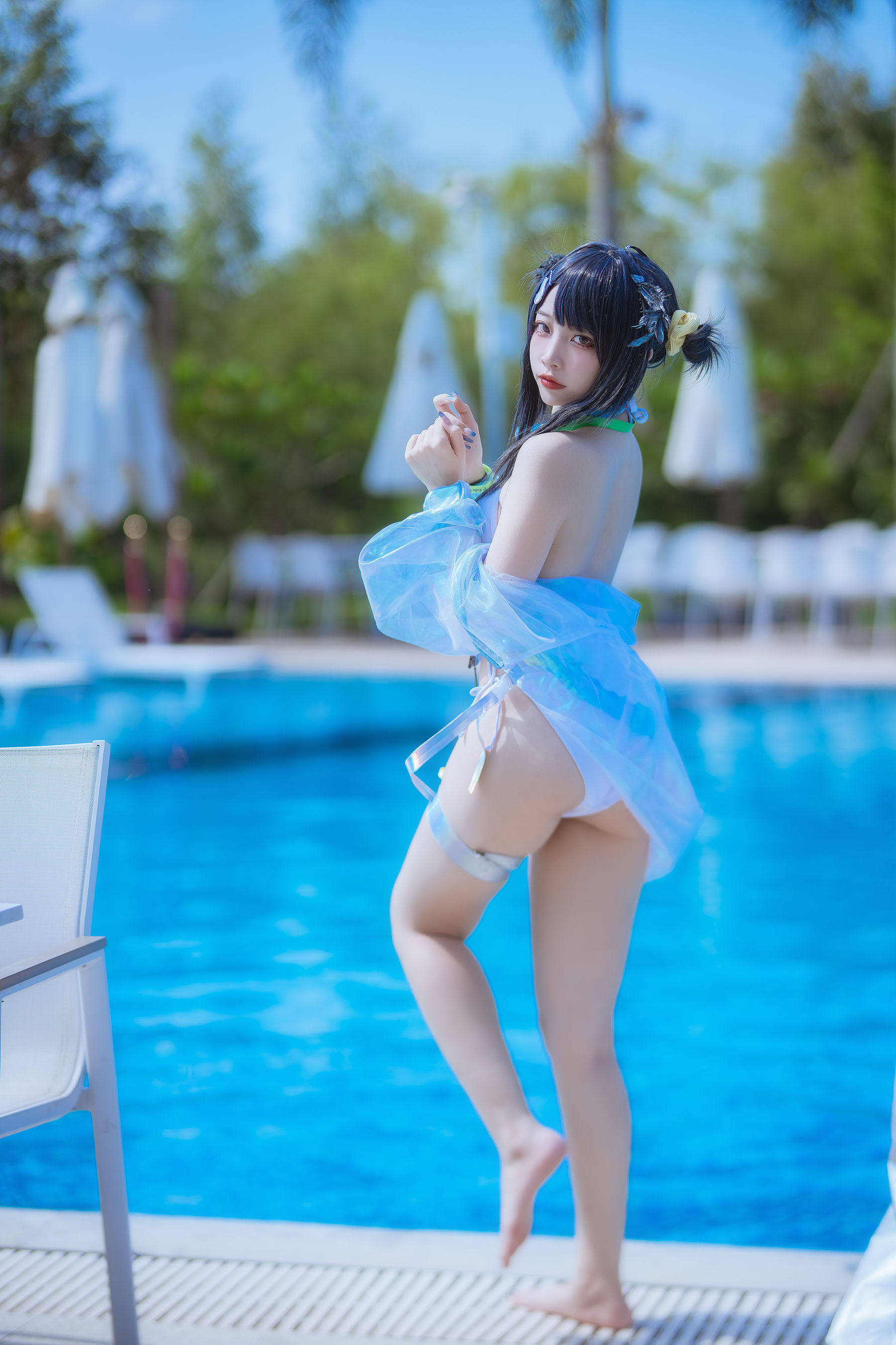 人气Coser 二佐Nisa - 泰拉夏日纪事 方舟羽毛笔泳装