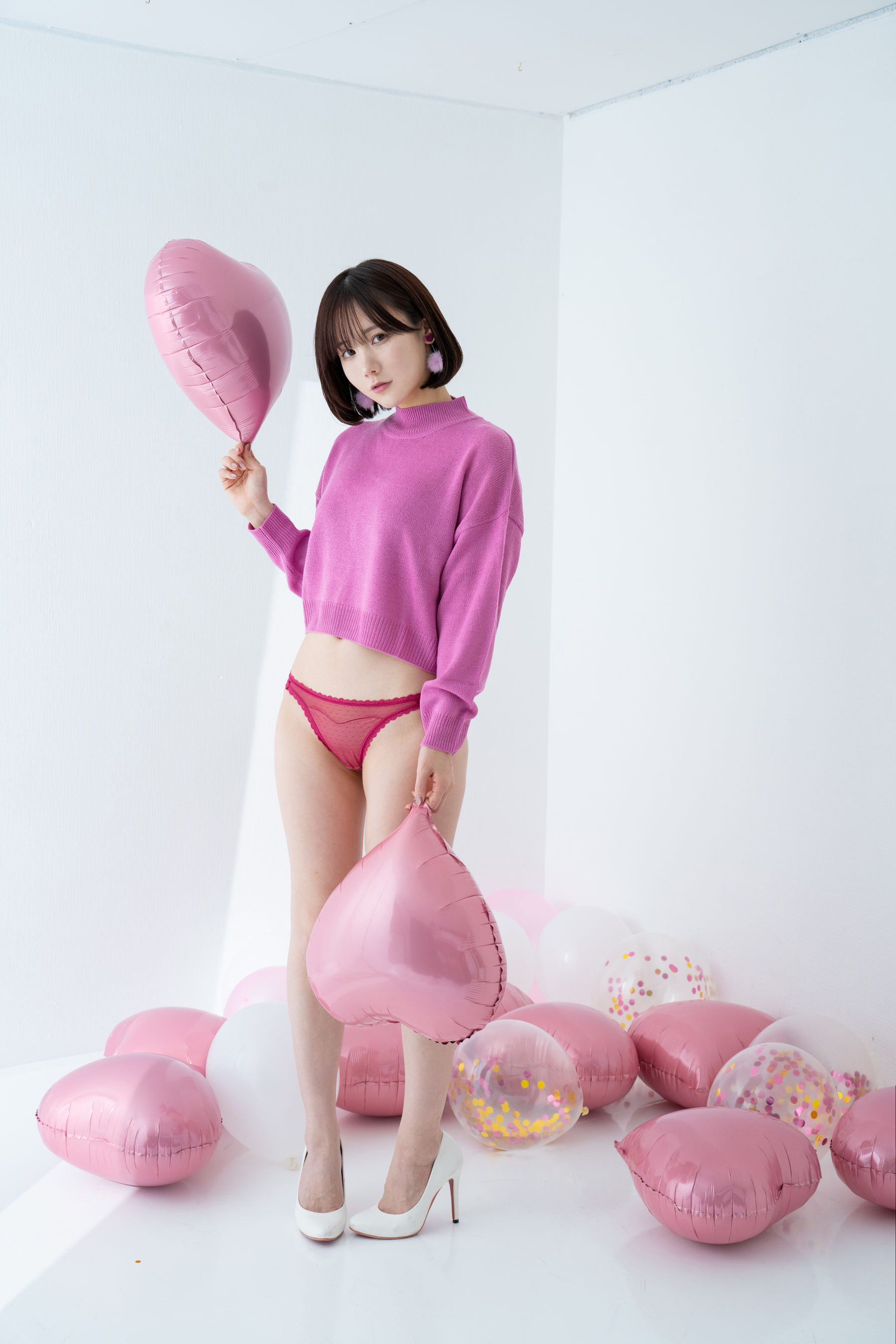 日本甜美COSER けんけん [fantia] 2024.02 写真 バレンタイン 撮影PINK