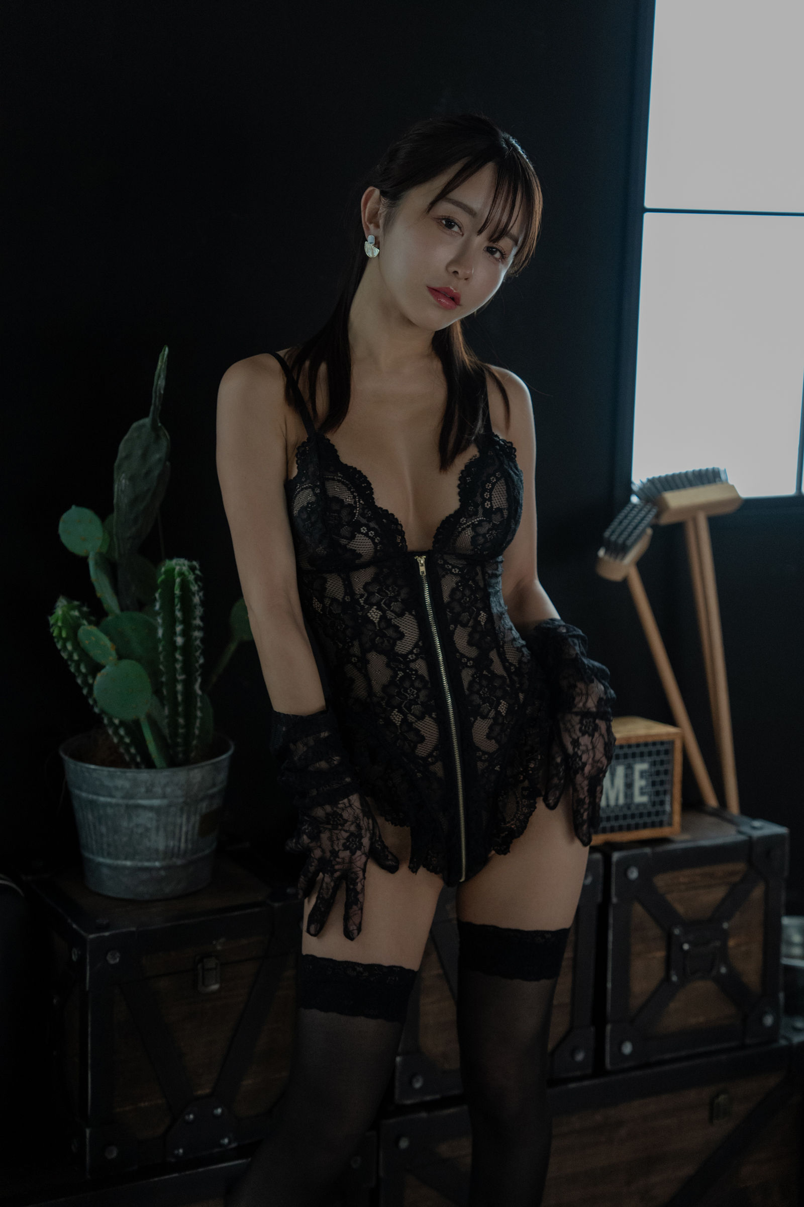 いくみ – (193iKkyu3)  [Fantia] [2024.04.06] Teddy With a Worrying Zipper