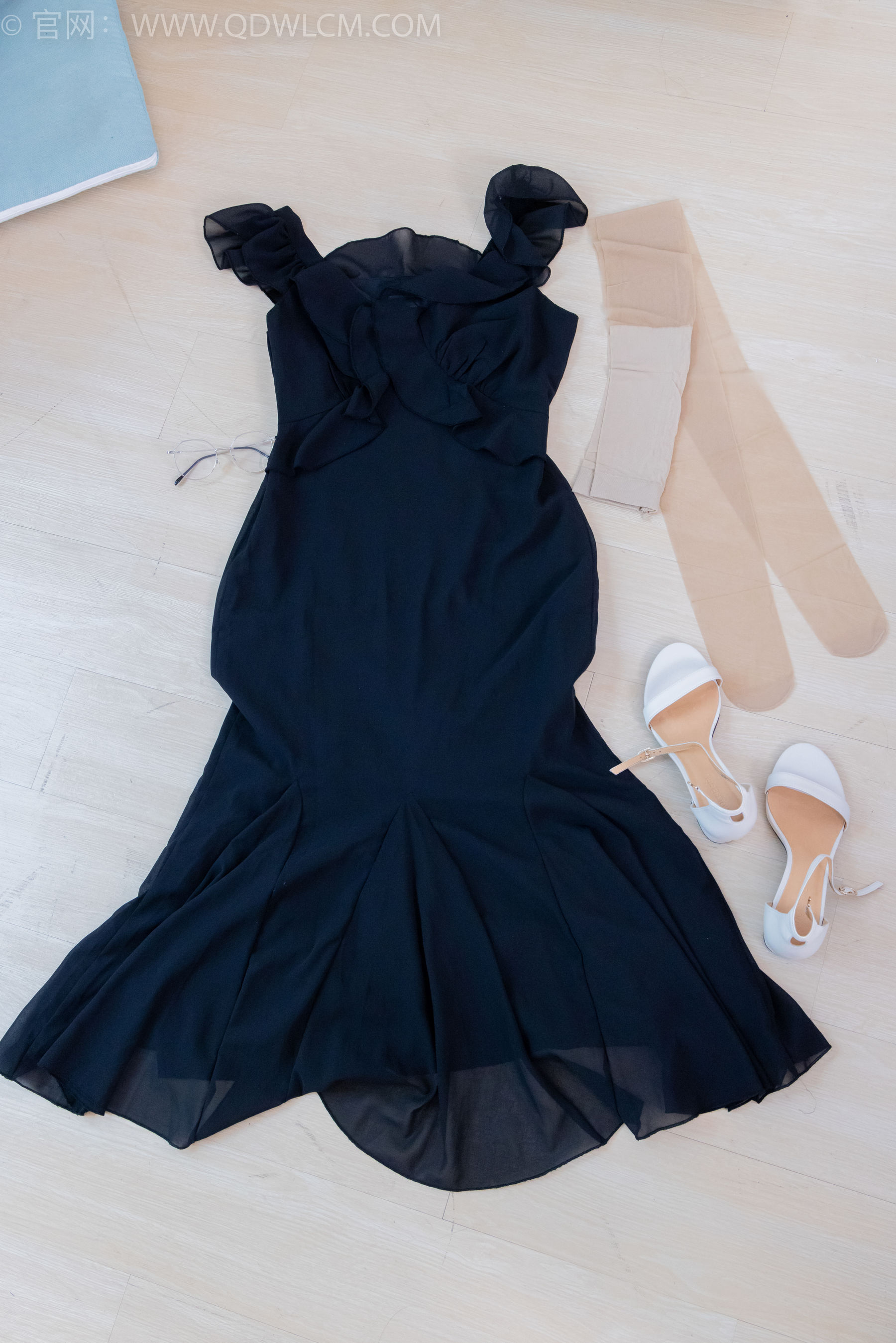 物恋传媒 No.2215 小影 - 躲进月色