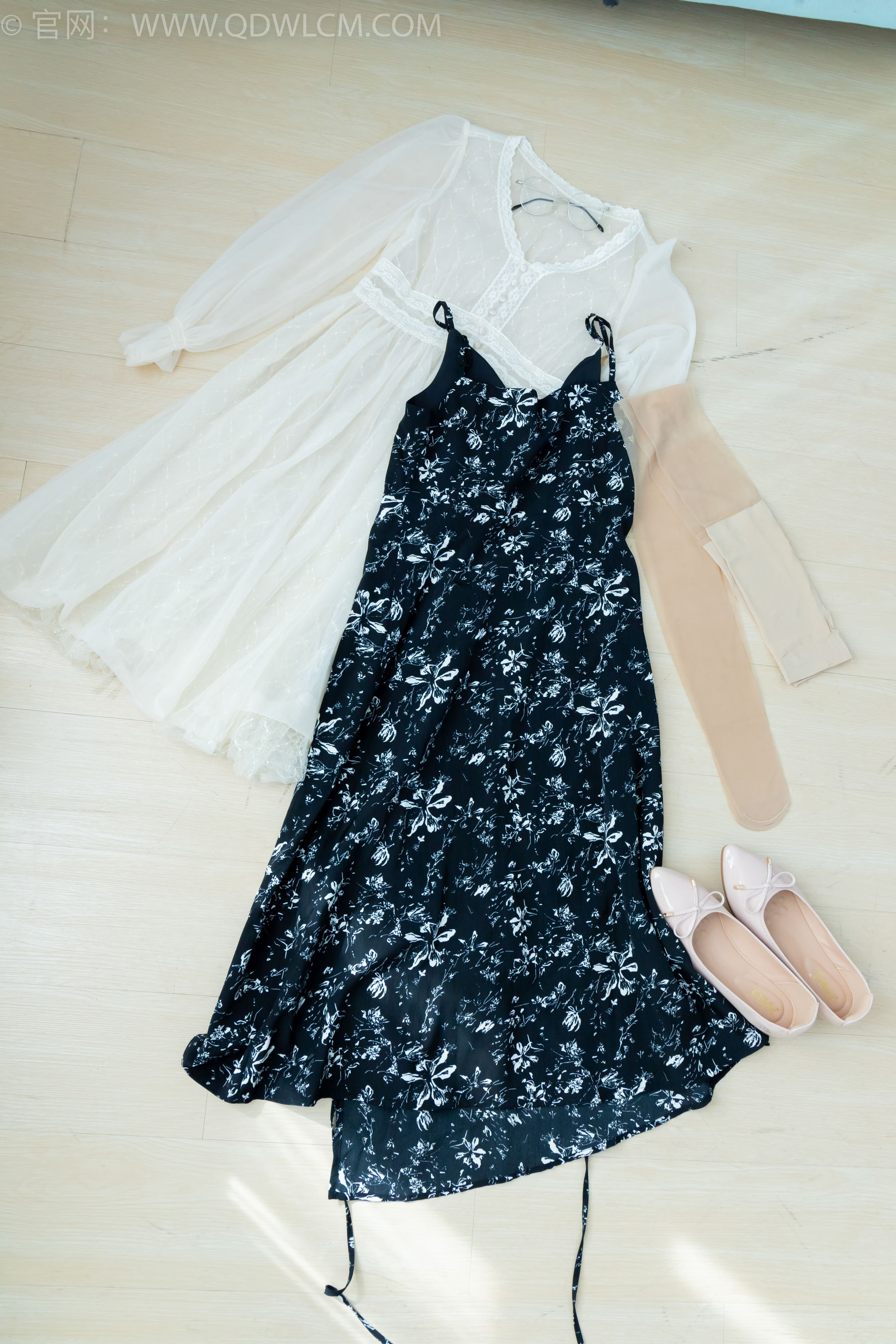 物恋传媒 No.2202 泡泡 - 片刻的治愈