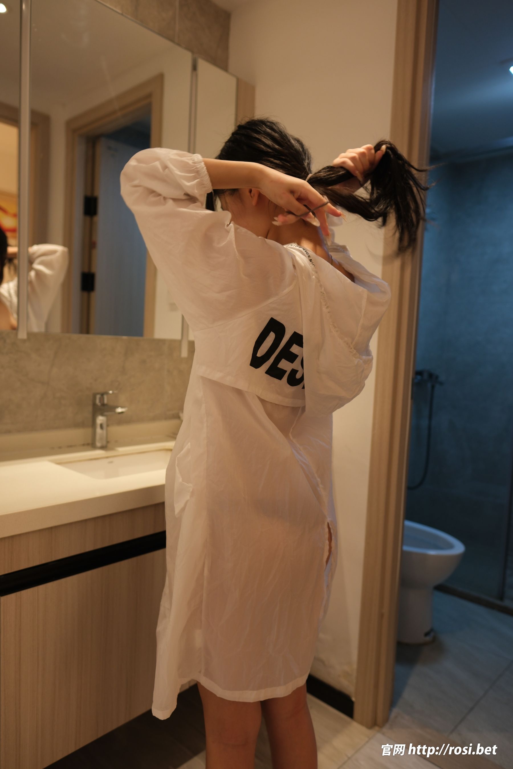 [ROSI写真] 2024.12.23 NO.4767