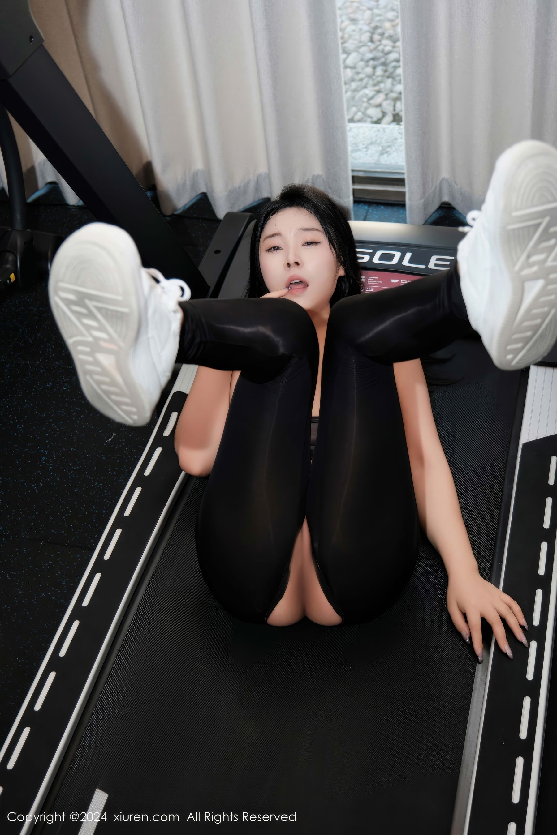 [秀人XiuRen] 2024.12.03 No.9540 麦田