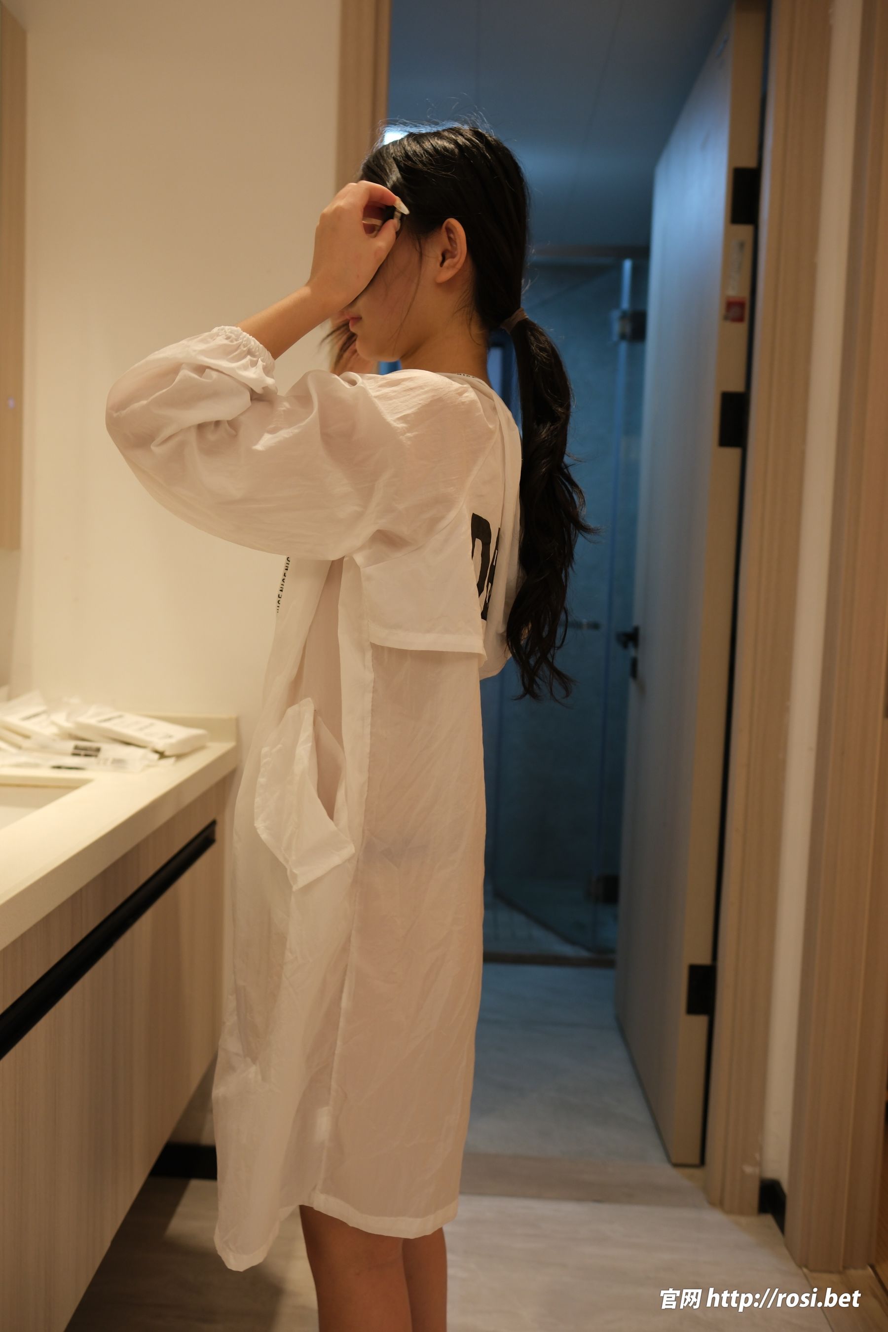 [ROSI写真] 2024.12.23 NO.4767