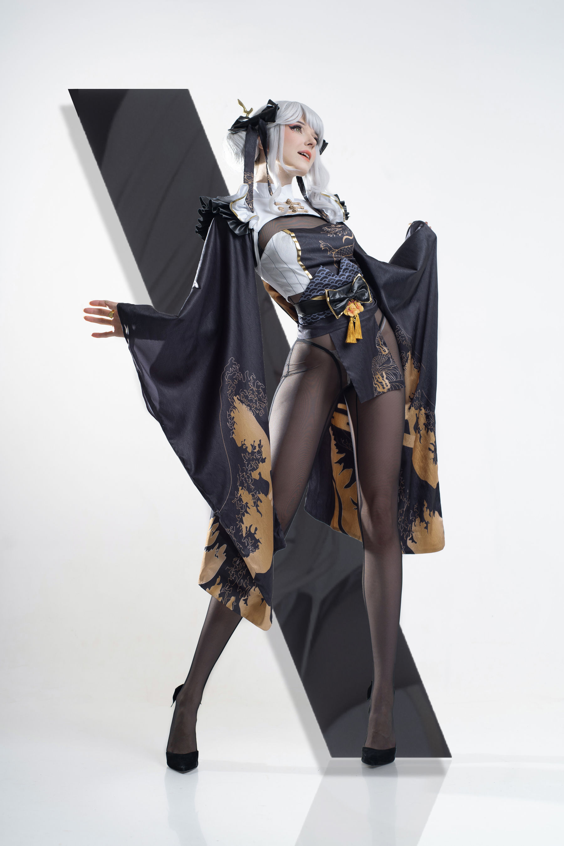 Candy Ball - Blanc (White Rabbit) (NIKKE)