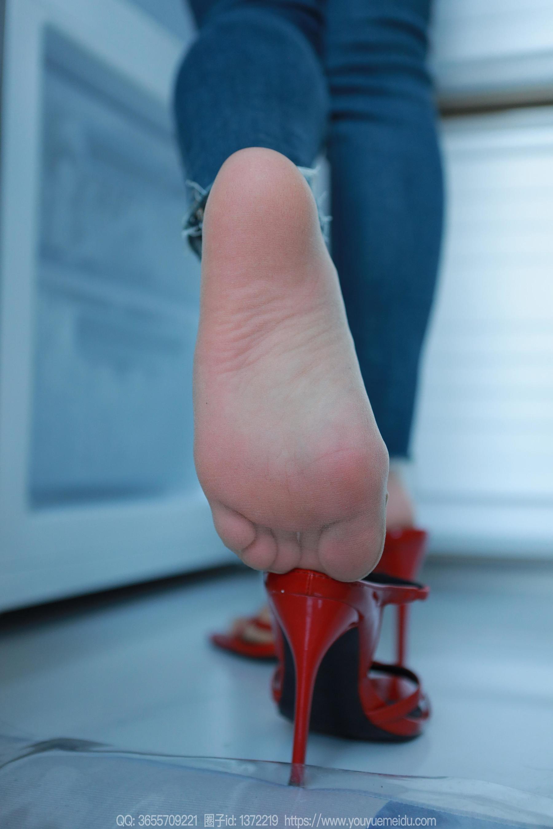 IESS异思趣向 - 模特： 兔兔 《裤里丝（下）》