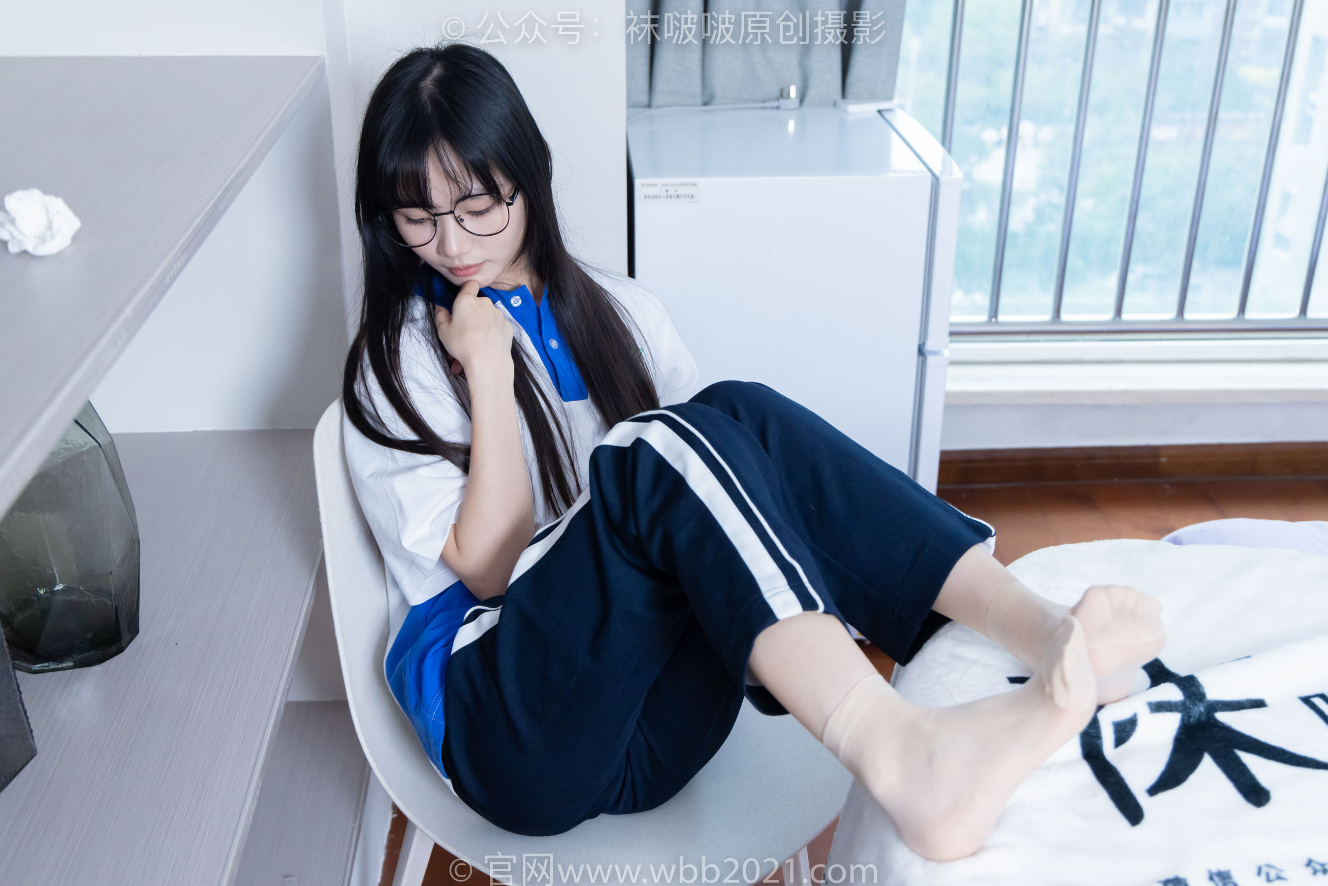 BoBoSocks袜啵啵 No.471 甜甜圈 - 高跟鞋、黑丝、短肉丝、裸足、校服裤里丝