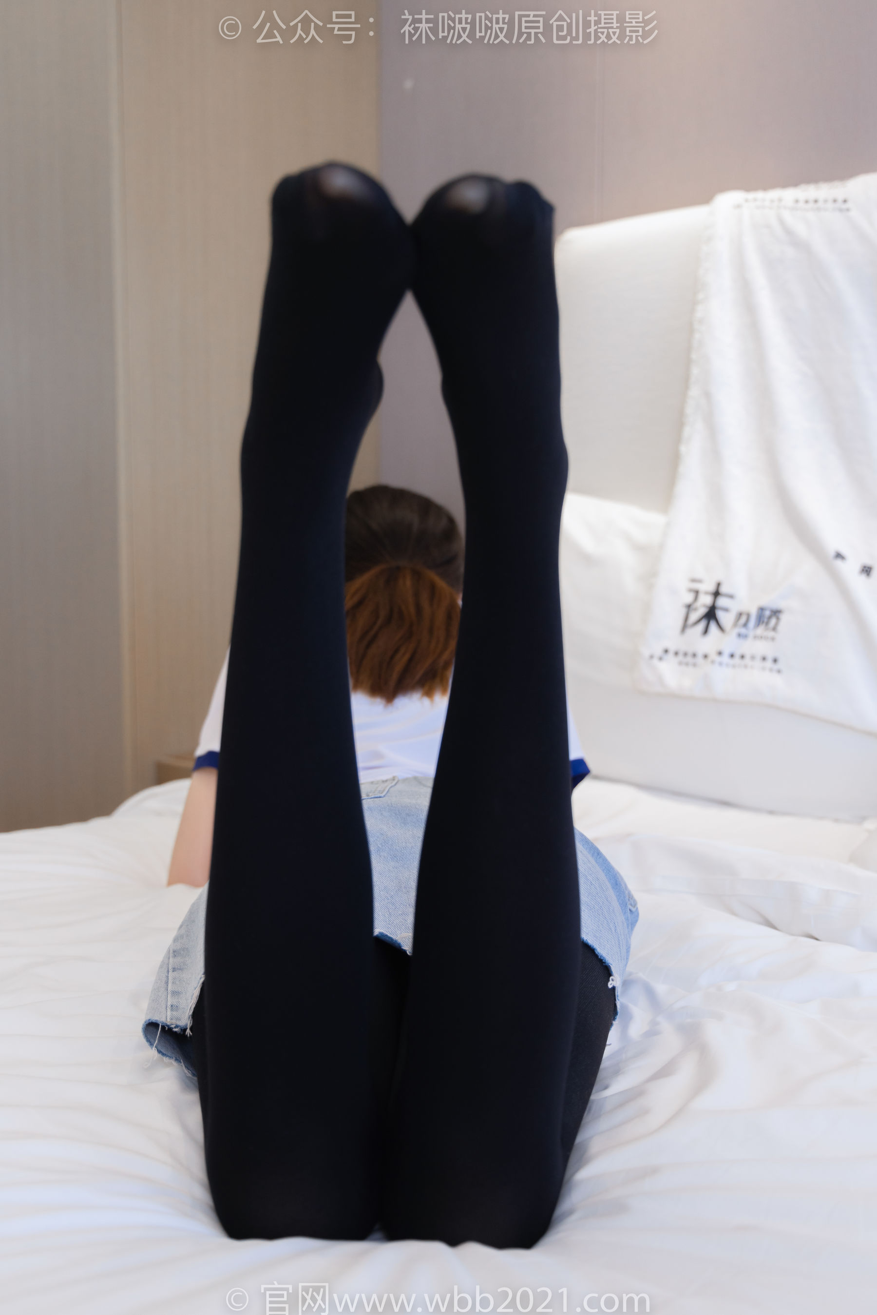 BoBoSocks袜啵啵 No.447 小甜豆 平底鞋、厚黑丝、踩方便面、圣女果、橘子、巧克力蛋糕剧情