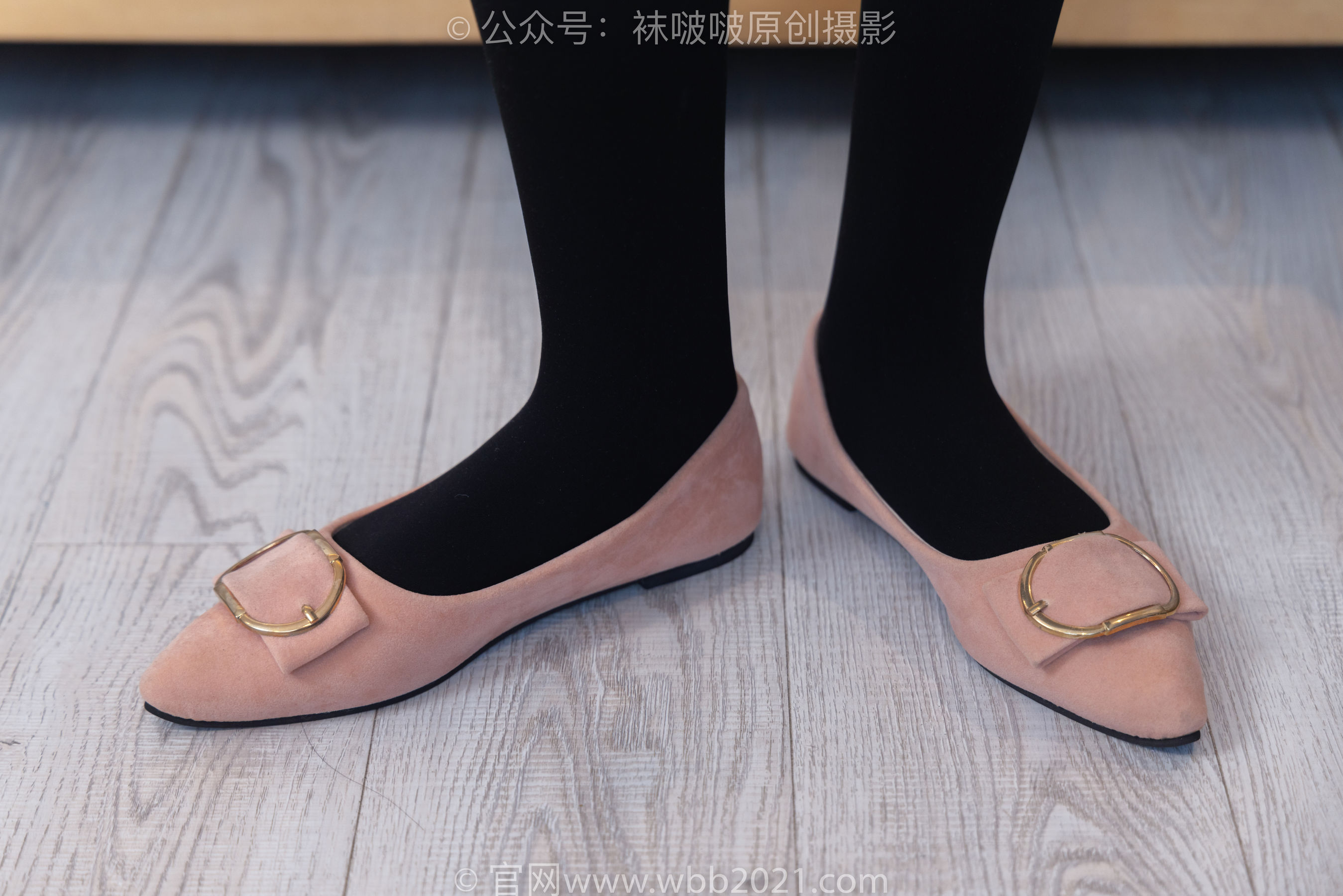 BoBoSocks袜啵啵 No.447 小甜豆 平底鞋、厚黑丝、踩方便面、圣女果、橘子、巧克力蛋糕剧情