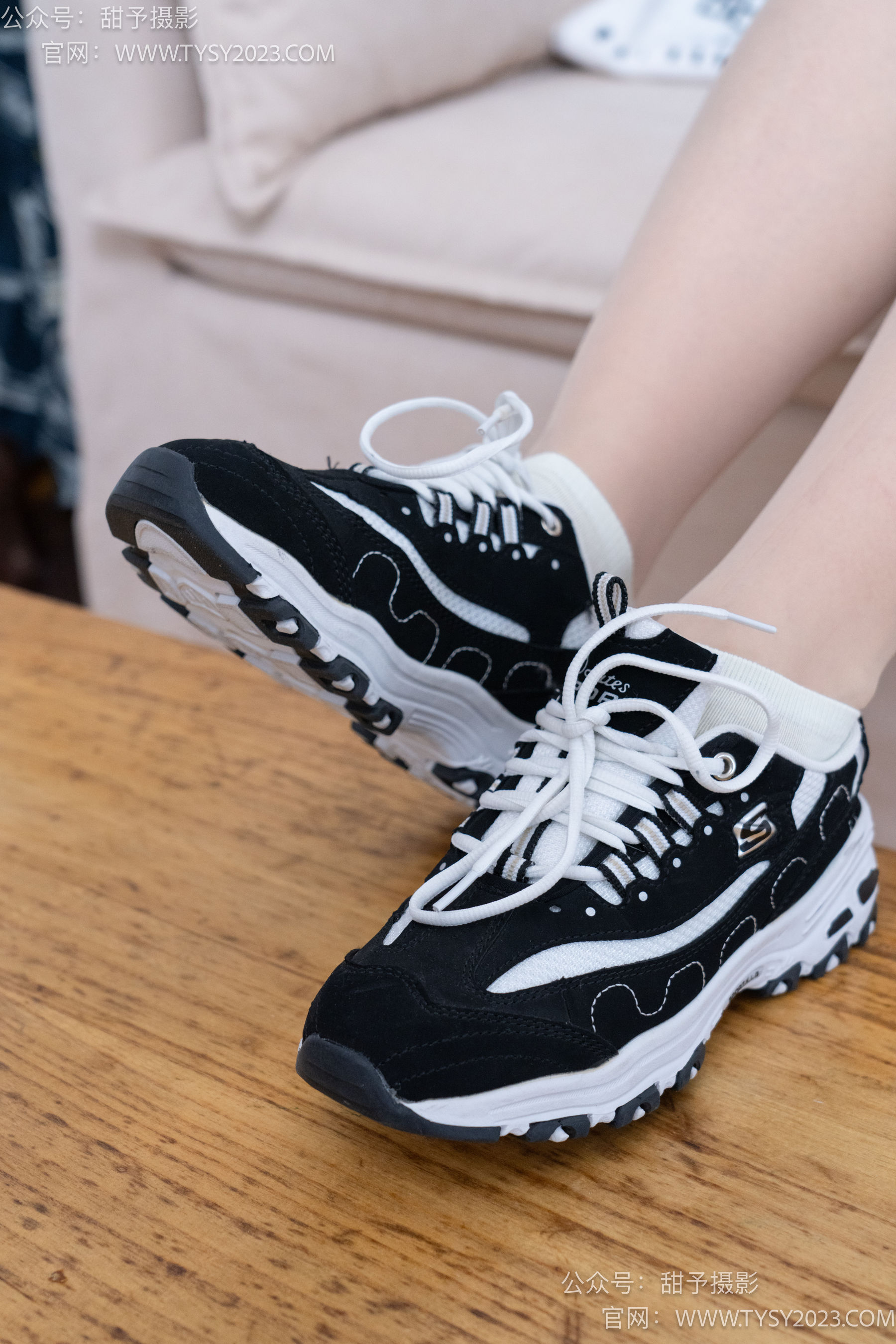 甜予摄影 No.079 小云 -运动鞋、白棉袜、肉丝（脚尖加固款）