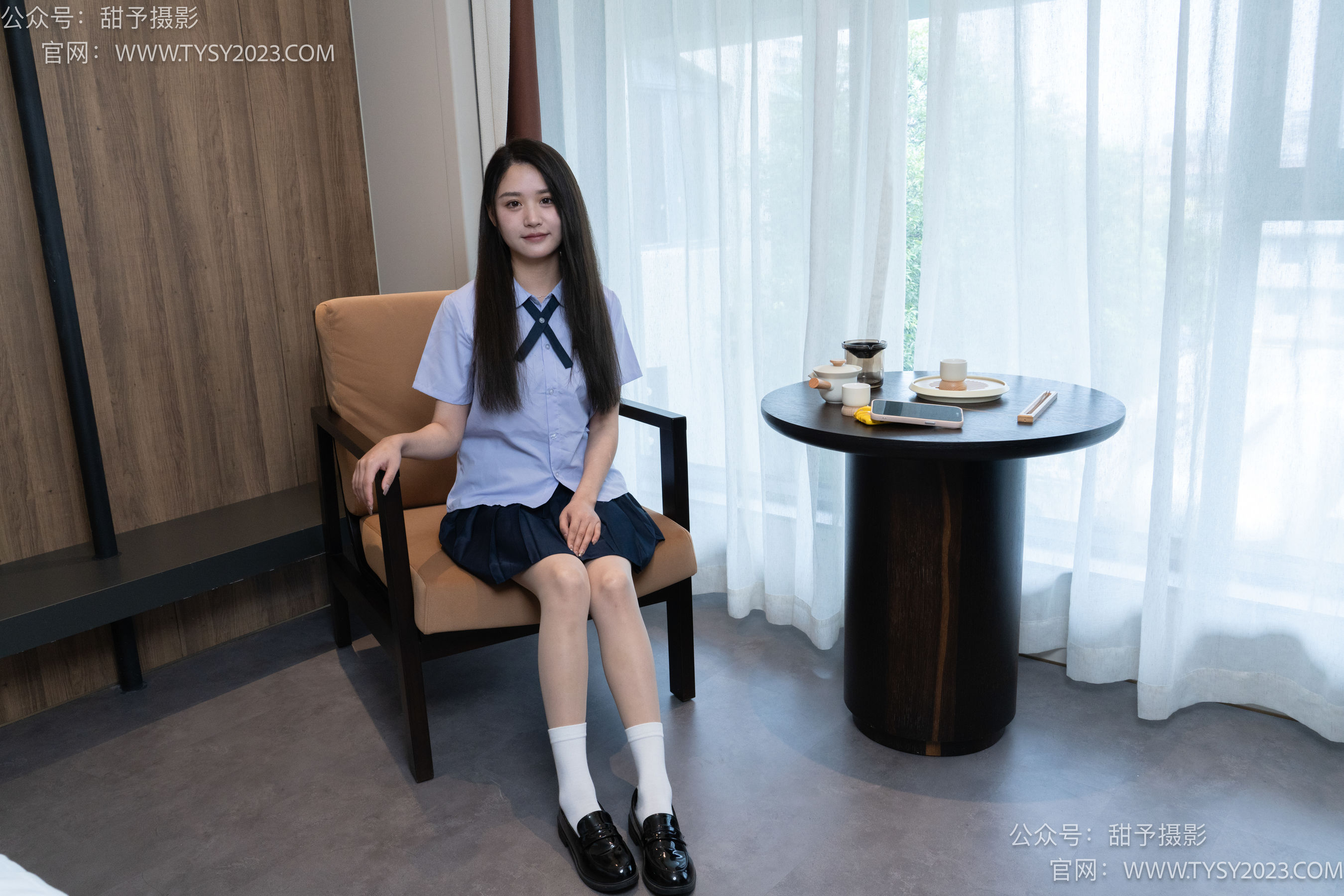 甜予摄影 No.081 澜澜 -皮鞋、两双白棉袜、肉丝（脚尖加固款）