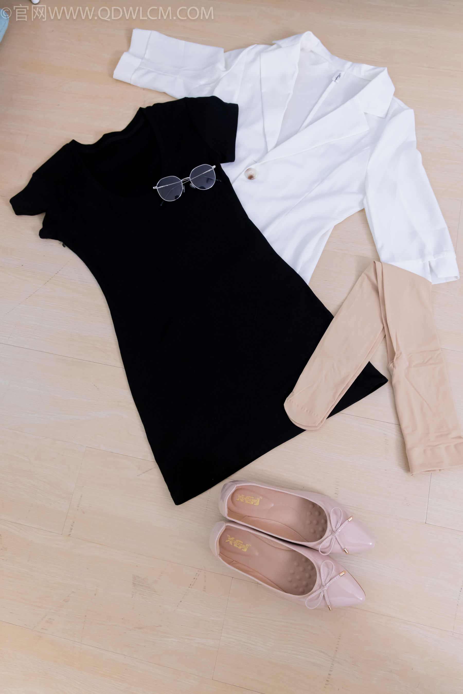 物恋传媒 No.2168 小影 -优雅时刻