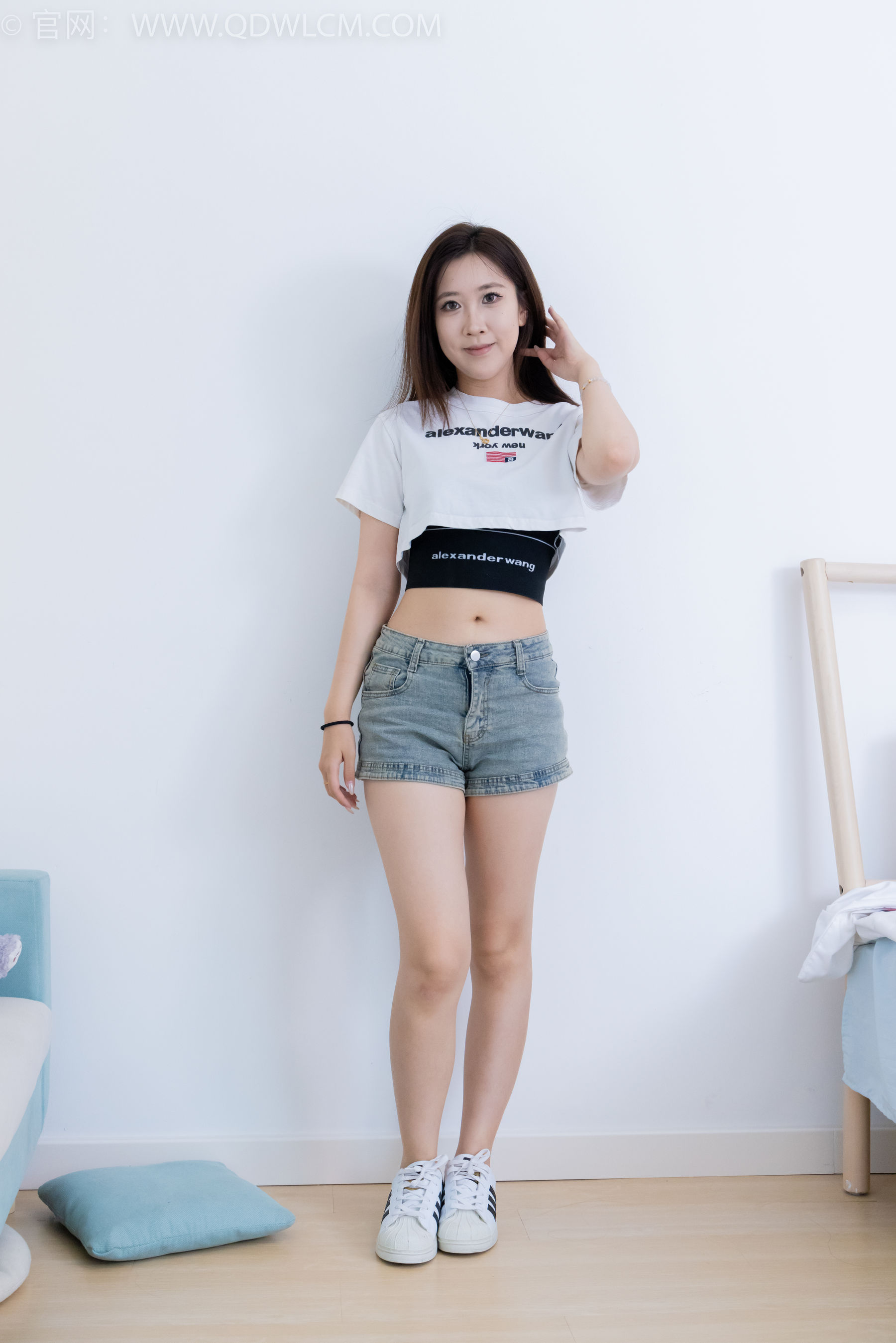 物恋传媒 No.2131 露露 -晨曦露水