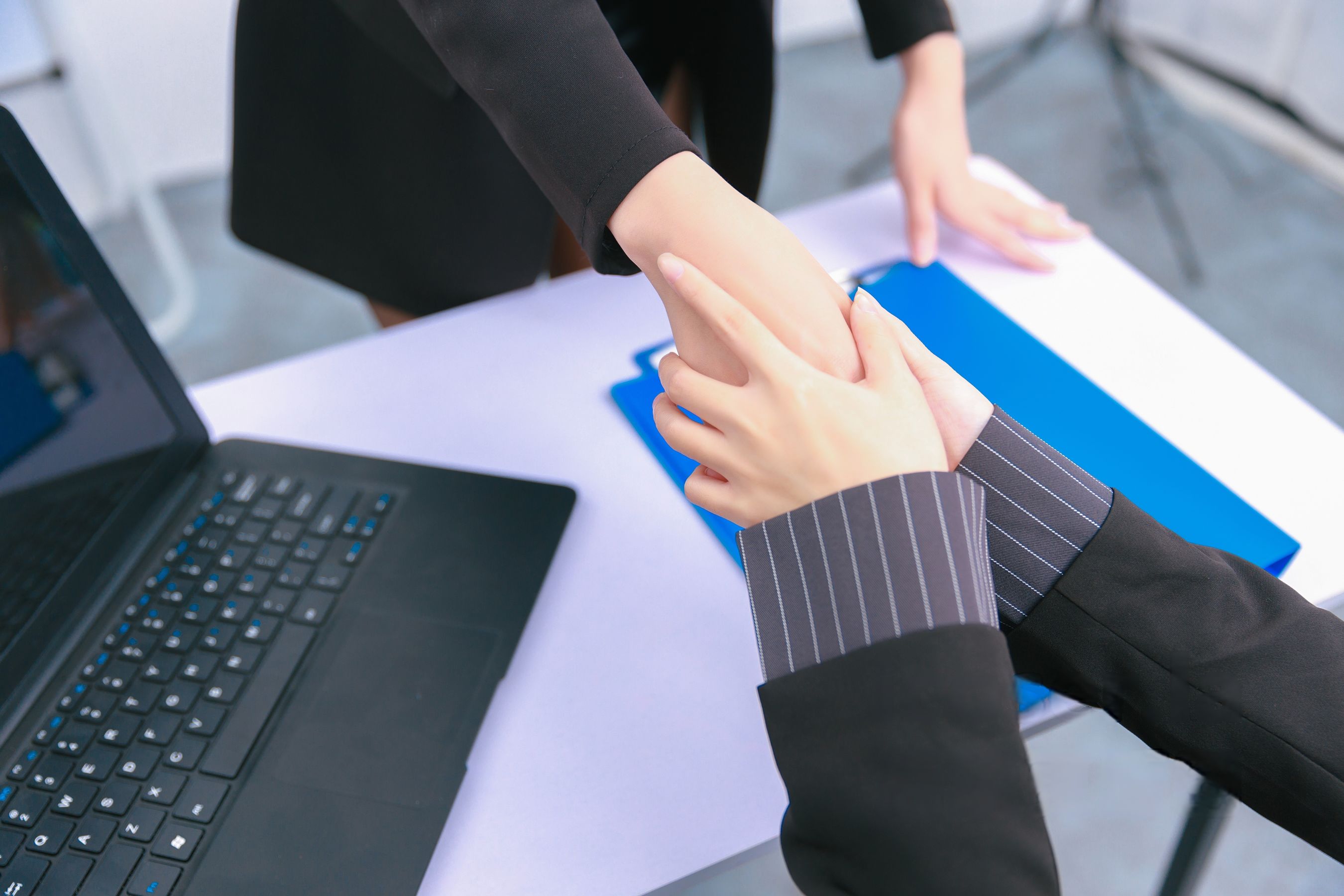 梓未 - 私蜜助理