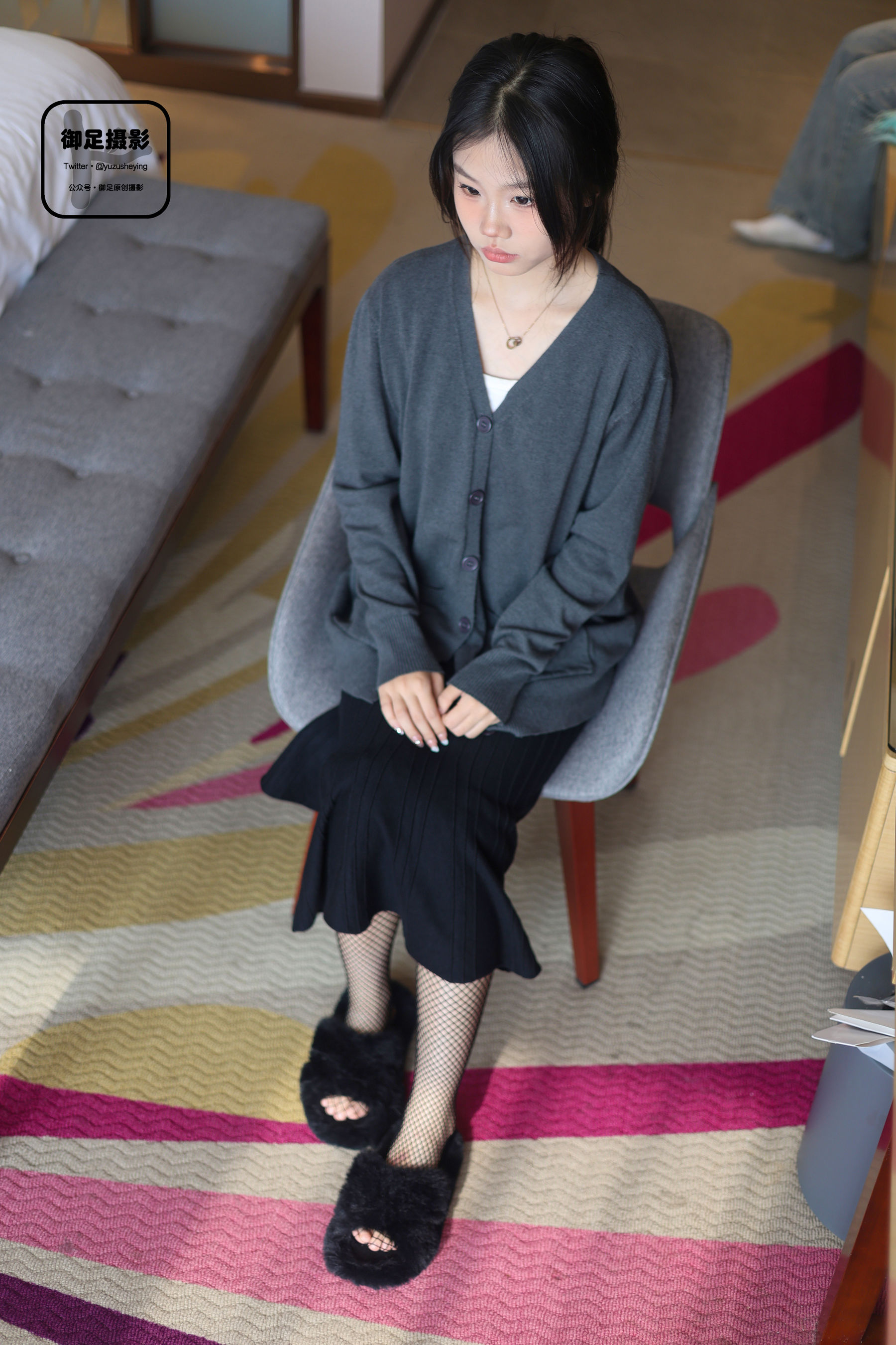 御足摄影 - 毛毛鞋网袜