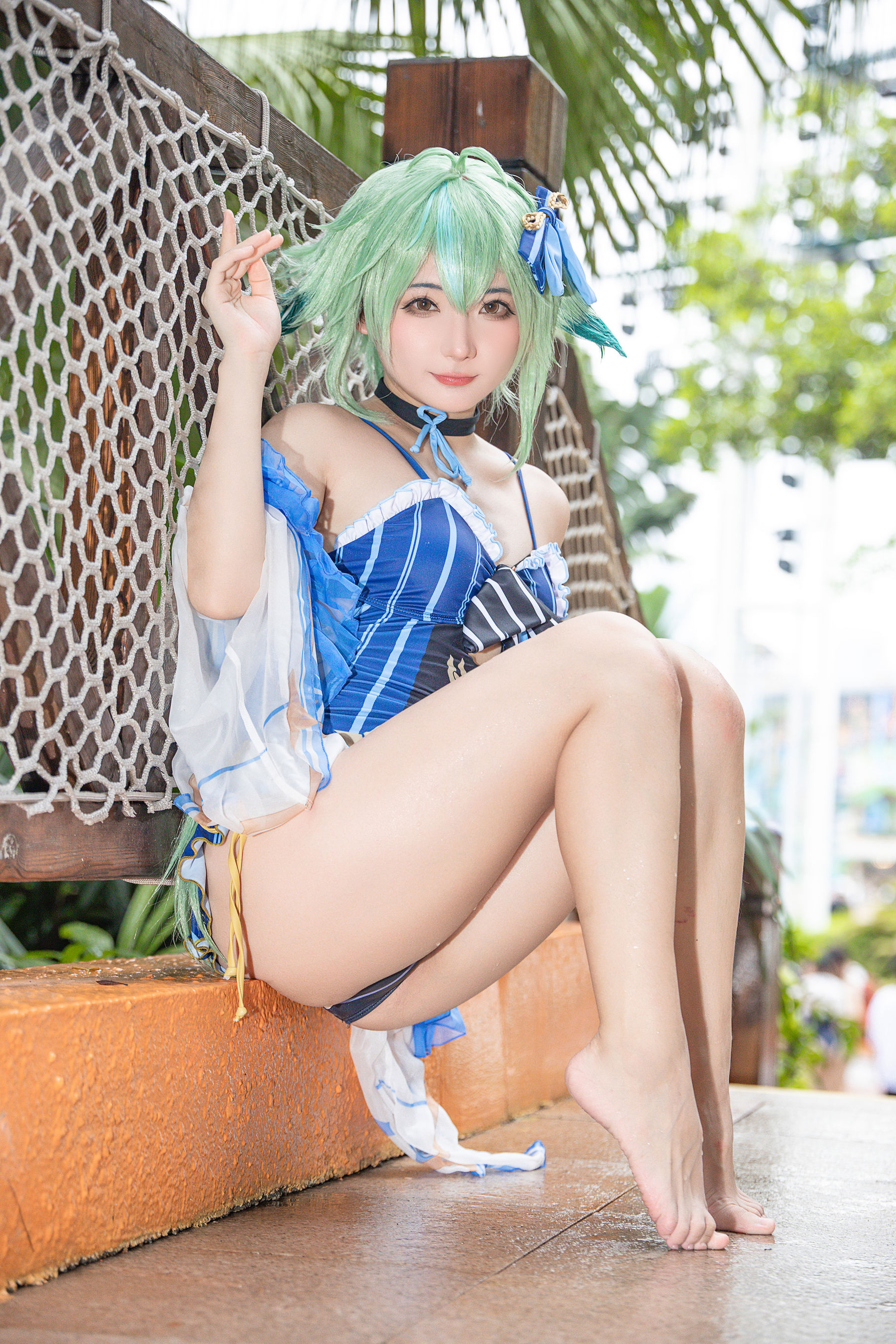 是三不是世w - 砂糖泳装