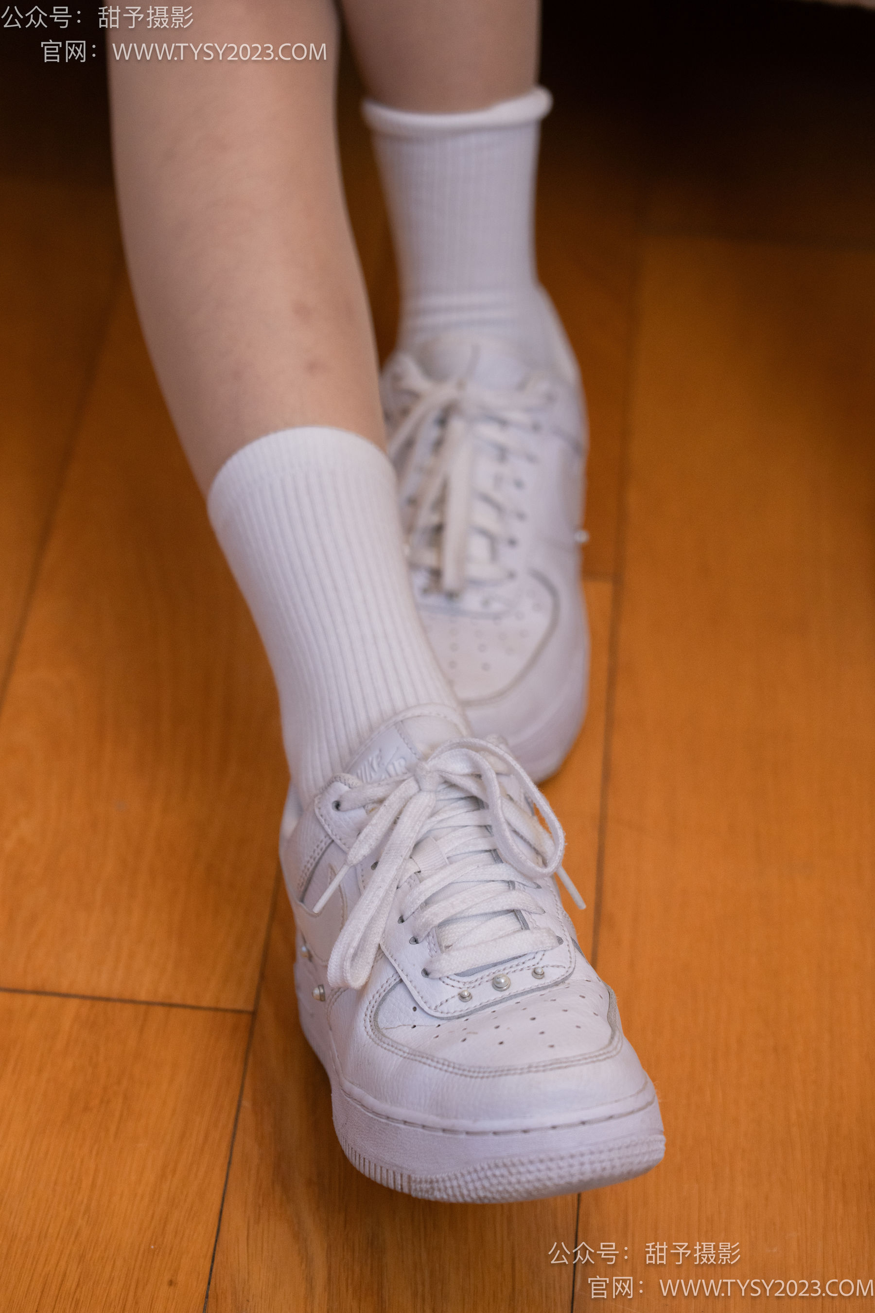 甜予摄影 No.100 思思&小雨-运动鞋、白棉袜、肉丝（均为脚尖加固款）