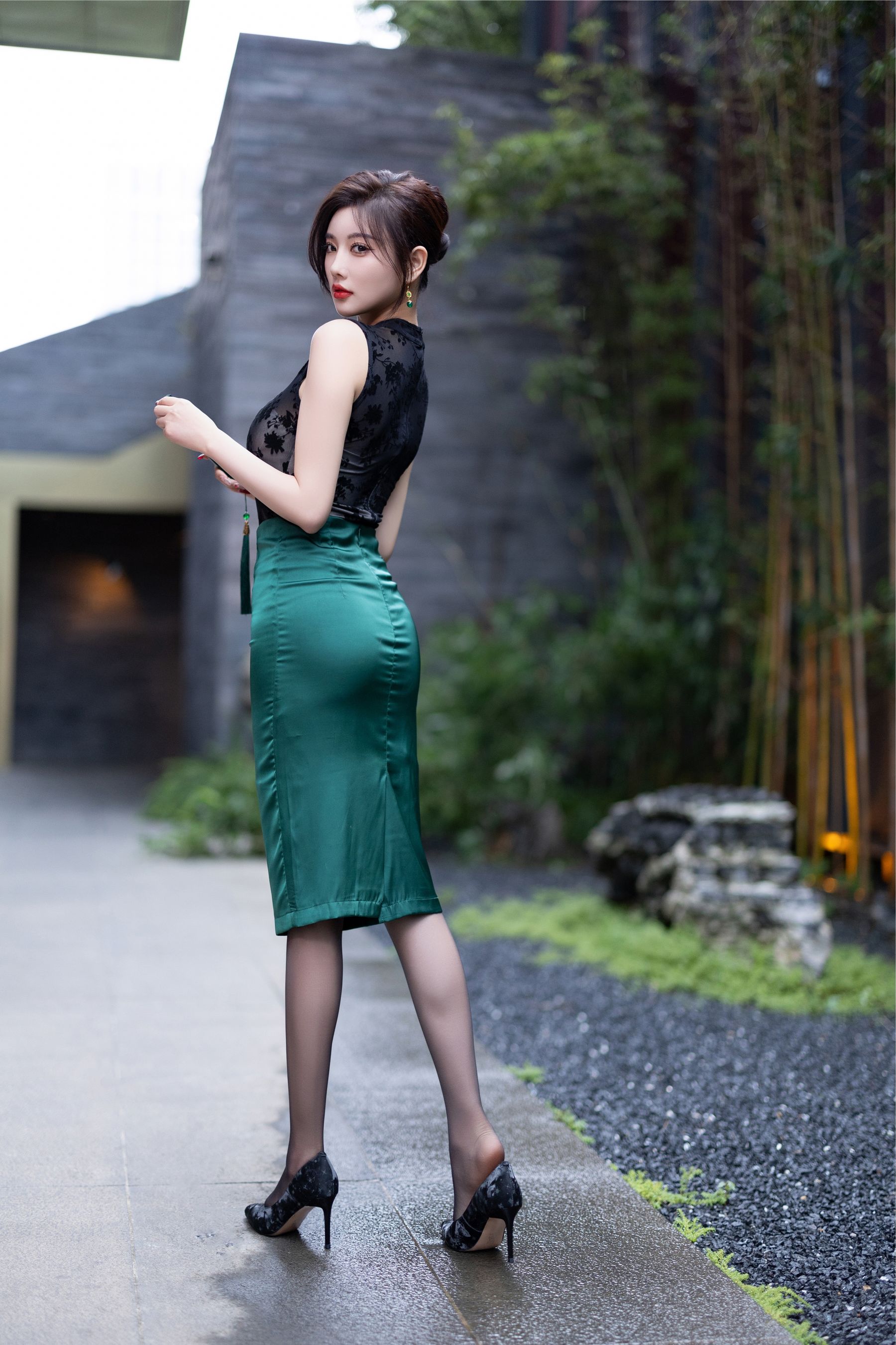 杨晨晨 - 绿色长裙