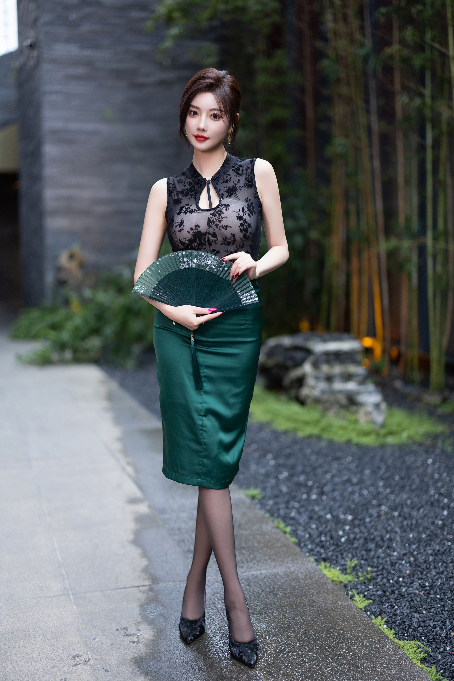 杨晨晨 - 绿色长裙