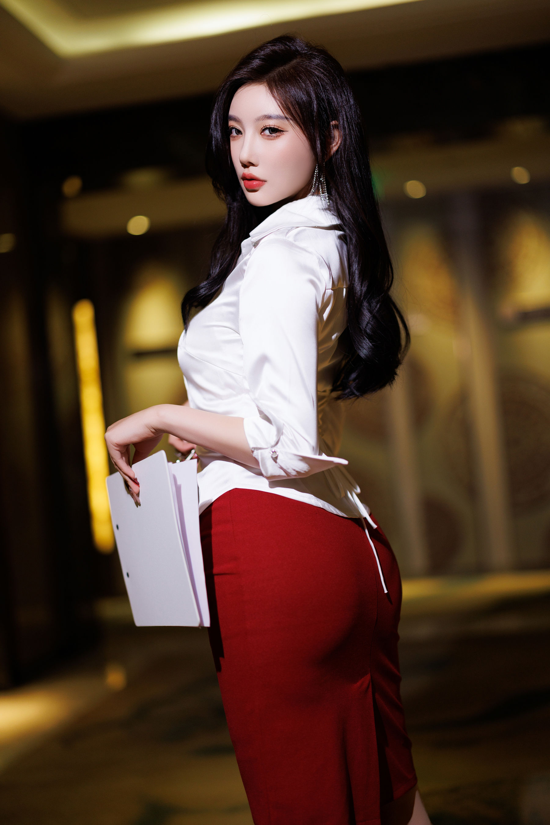 杨晨晨 - 红色短裙