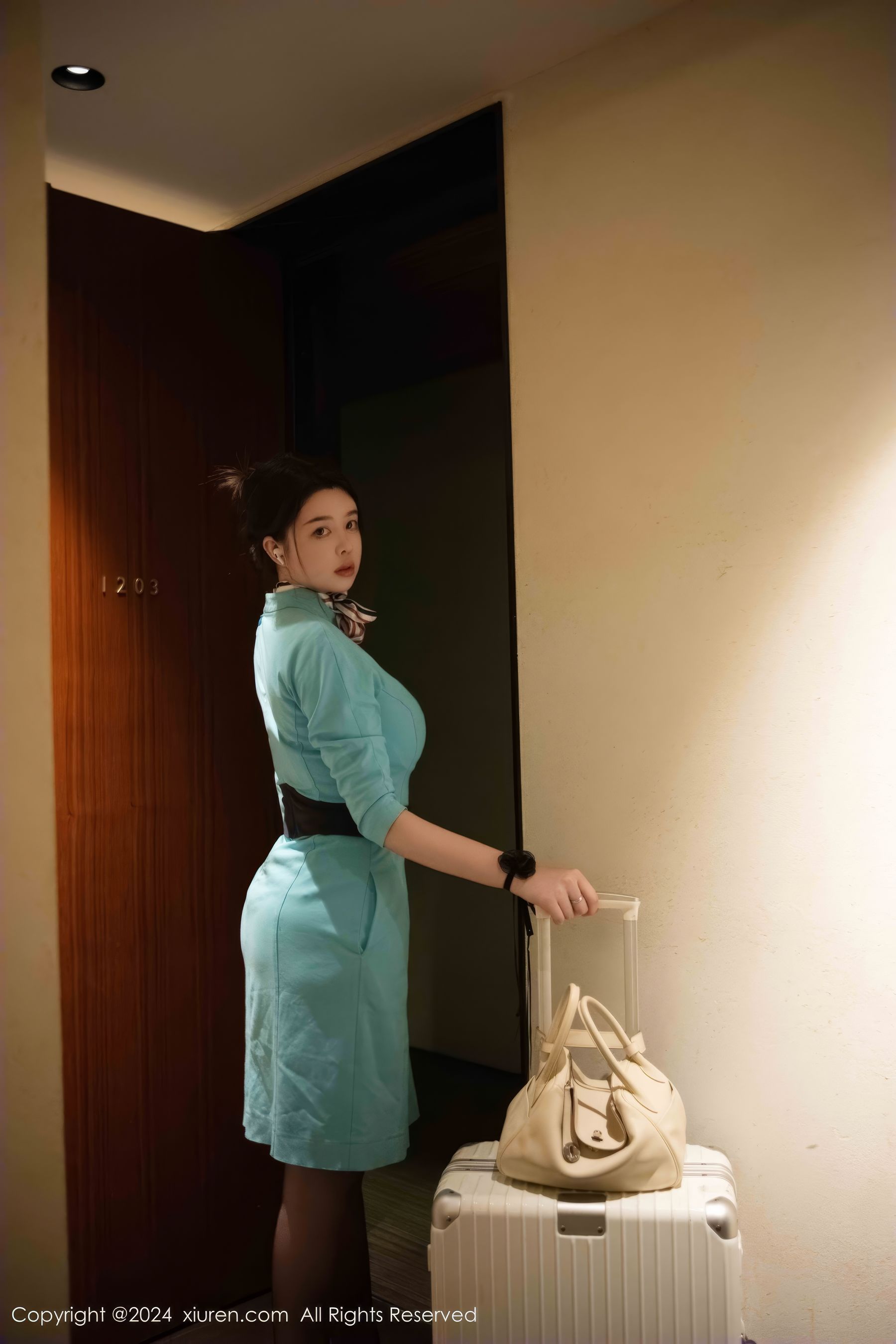 [秀人XiuRen] 2024.12.17 No.9609 樱桃小犊子