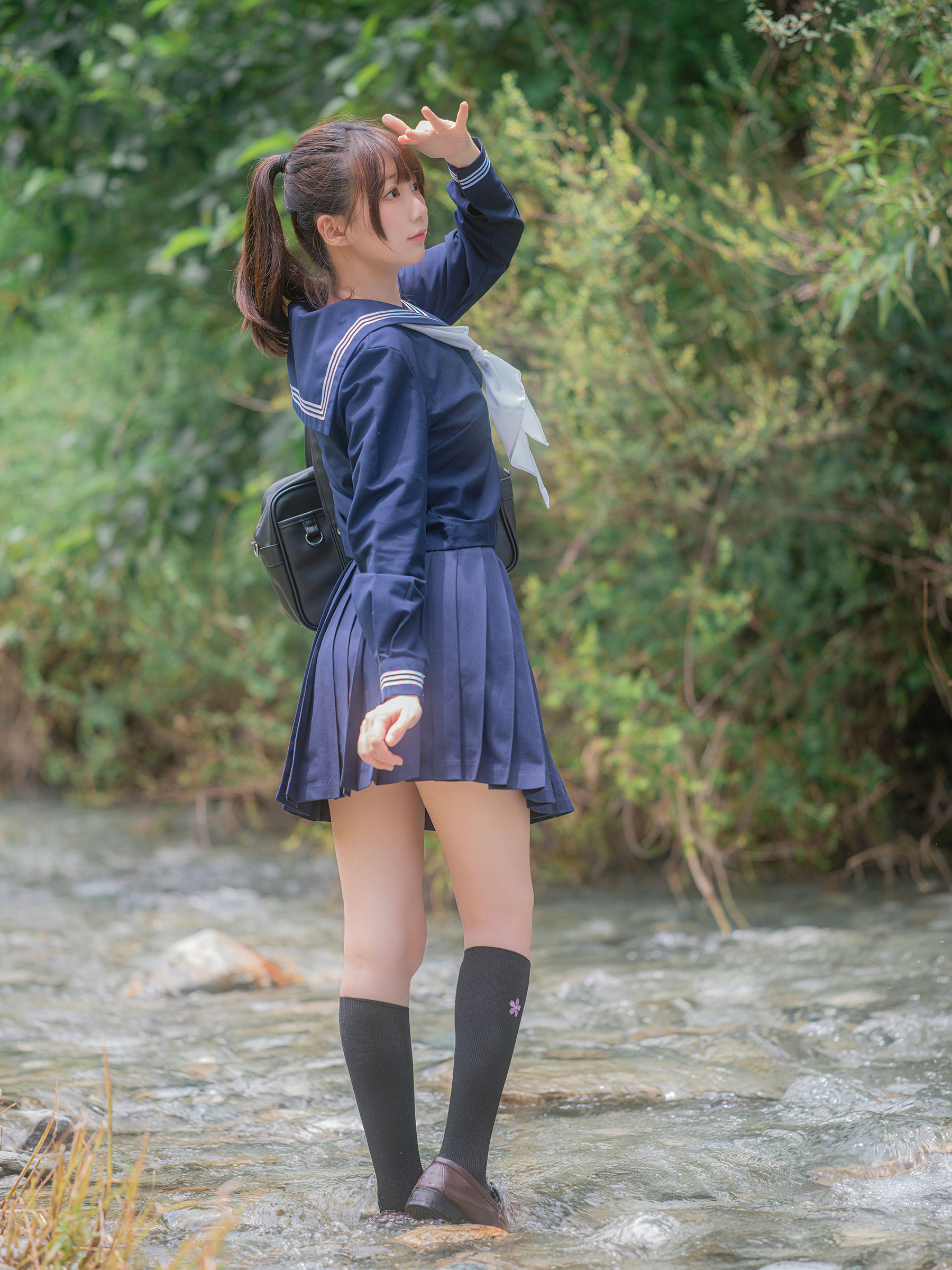 NAGISA魔物喵 - 川で水遊び