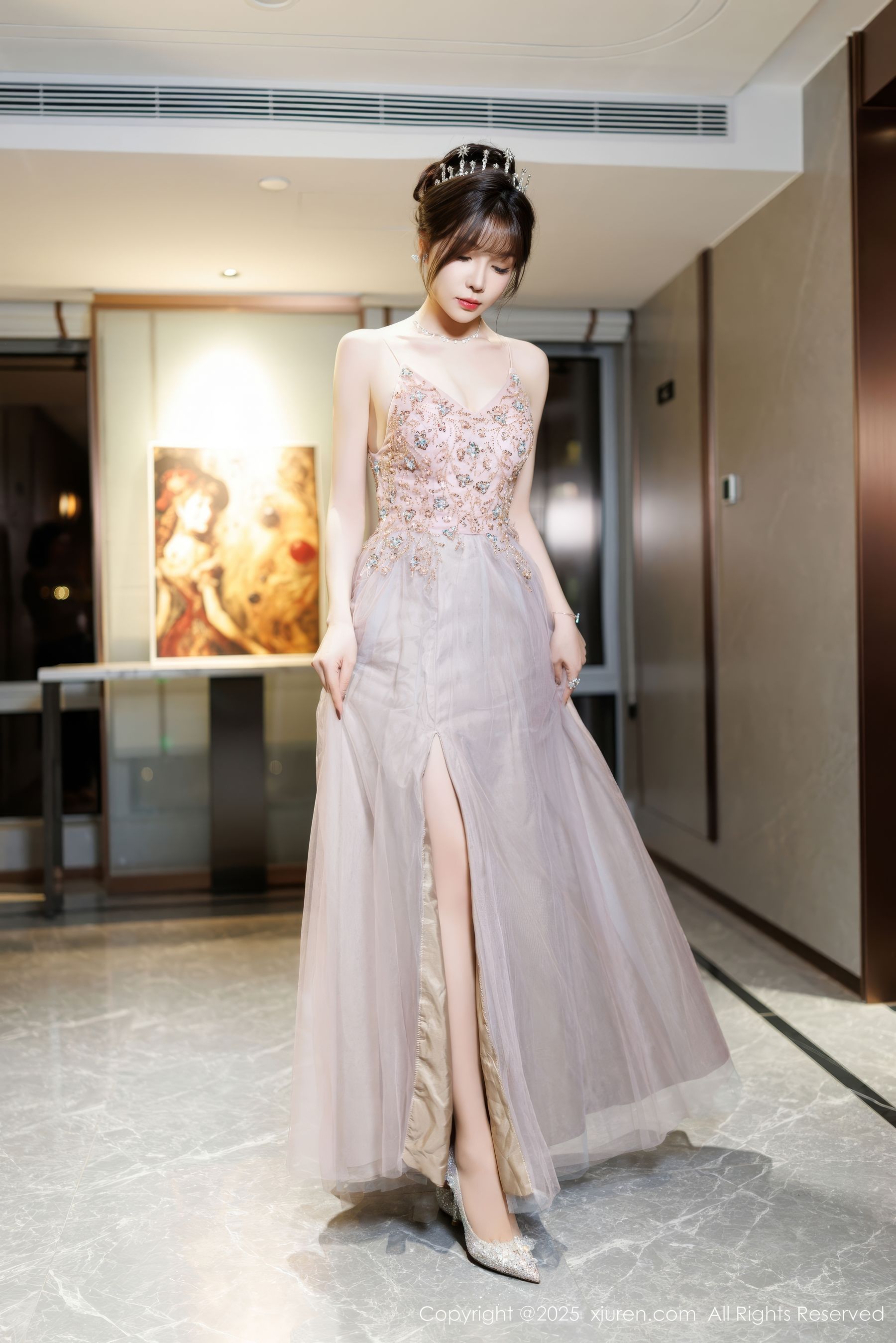 [秀人XiuRen] 2025.01.02 No.9699 徐莉芝Booty