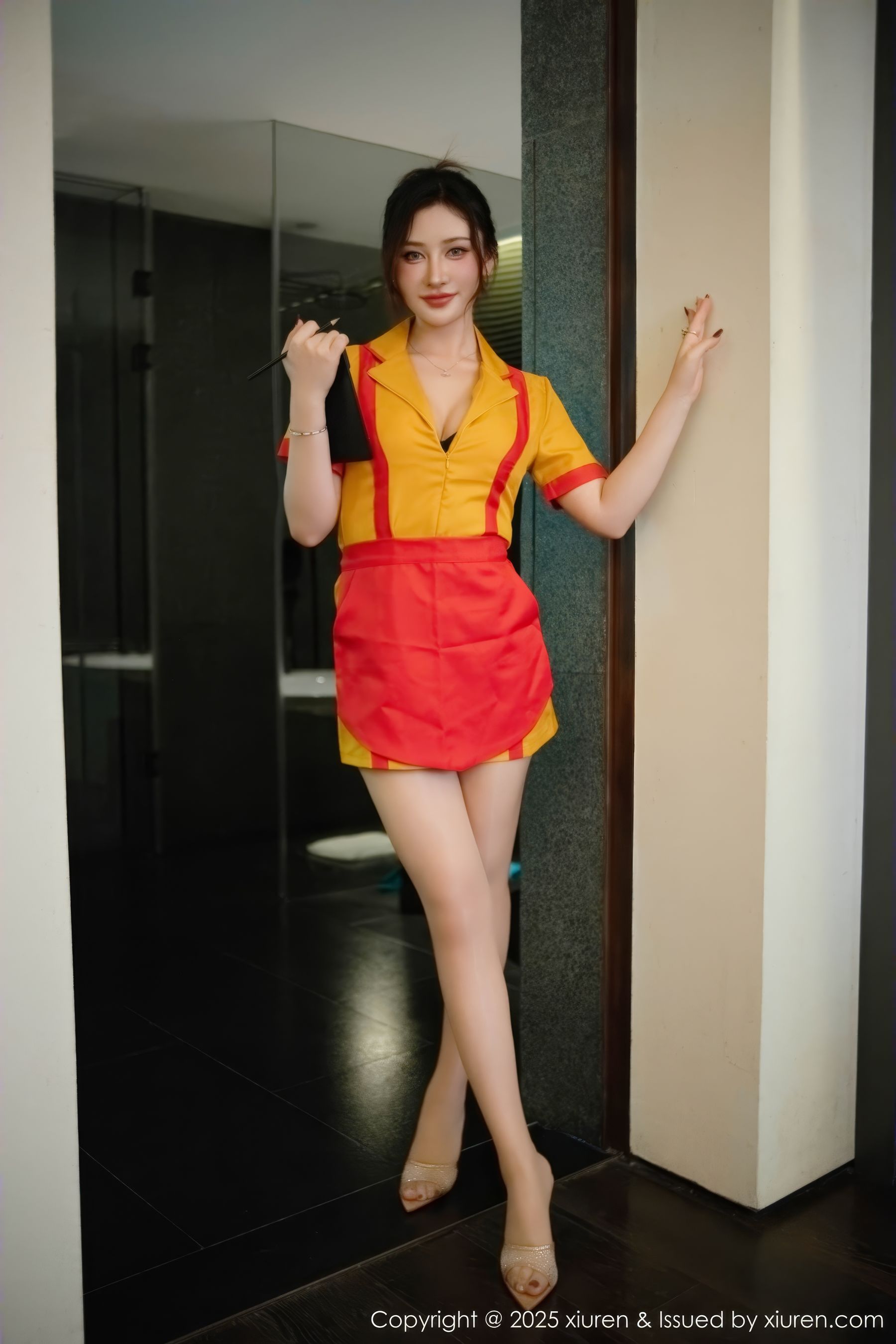 [秀人XiuRen] 2025.01.02 No.9695 蕾蕾醒了没