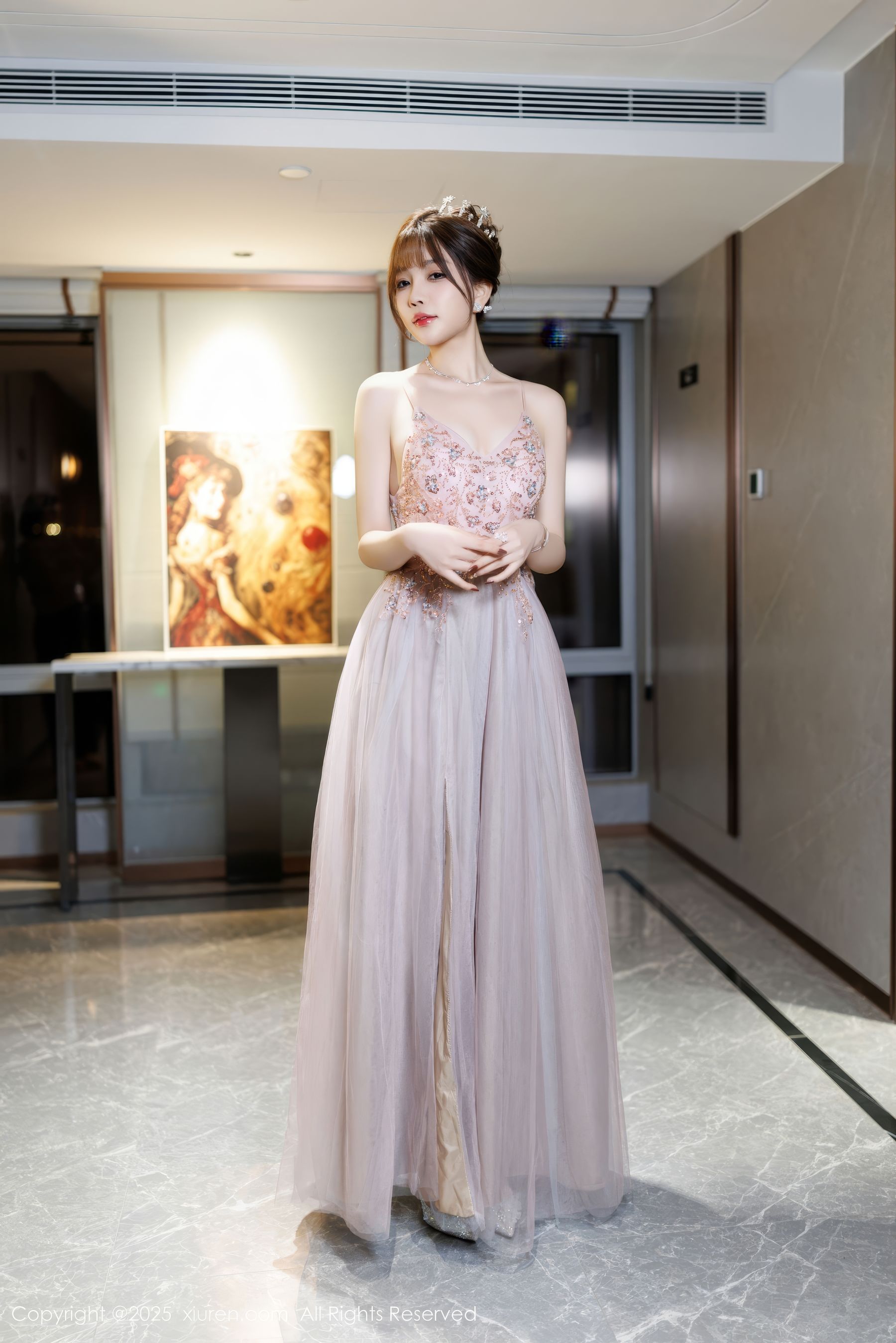 [秀人XiuRen] 2025.01.02 No.9699 徐莉芝Booty