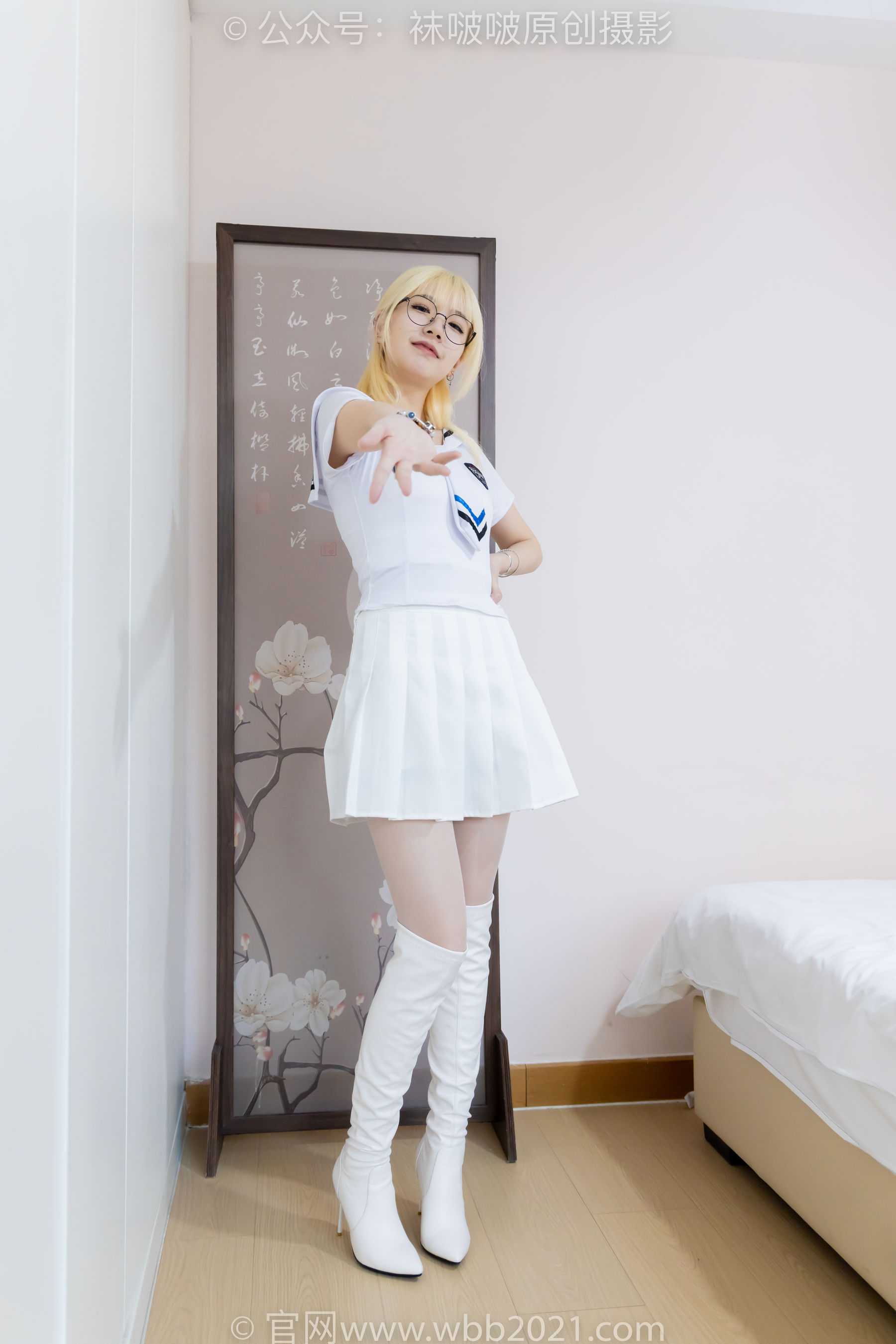 BoBoSocks袜啵啵 No.495 小甜豆 高跟长靴、白棉袜、薄白丝