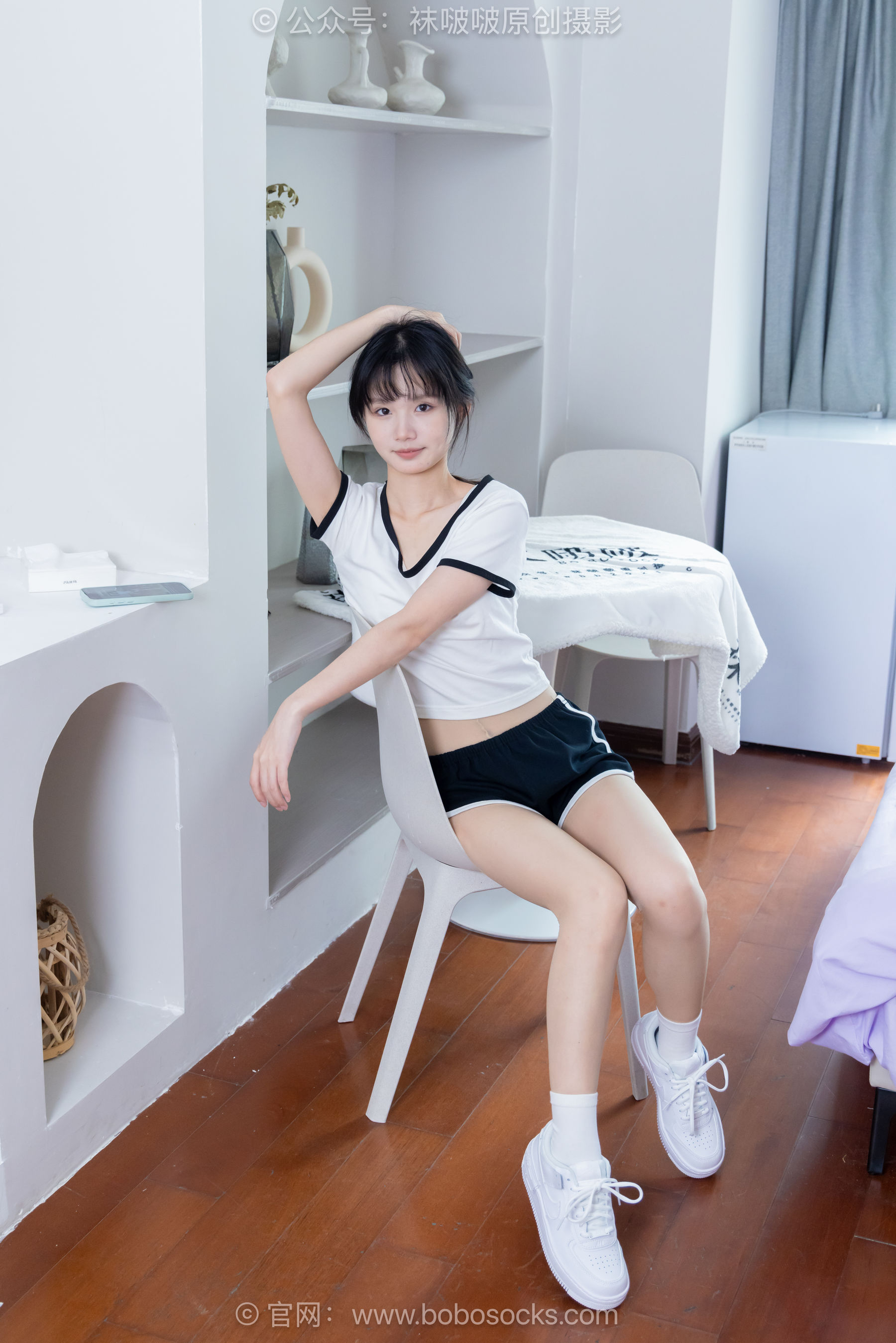 BoBoSocks袜啵啵 No.488 甜甜圈 板鞋、白棉袜、薄肉丝