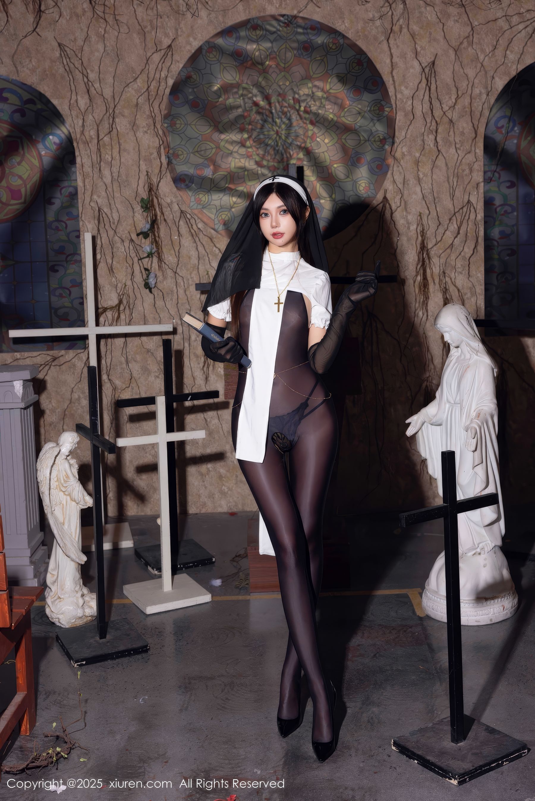 [秀人XiuRen] 2025.01.17 No.9774 绮里嘉ula