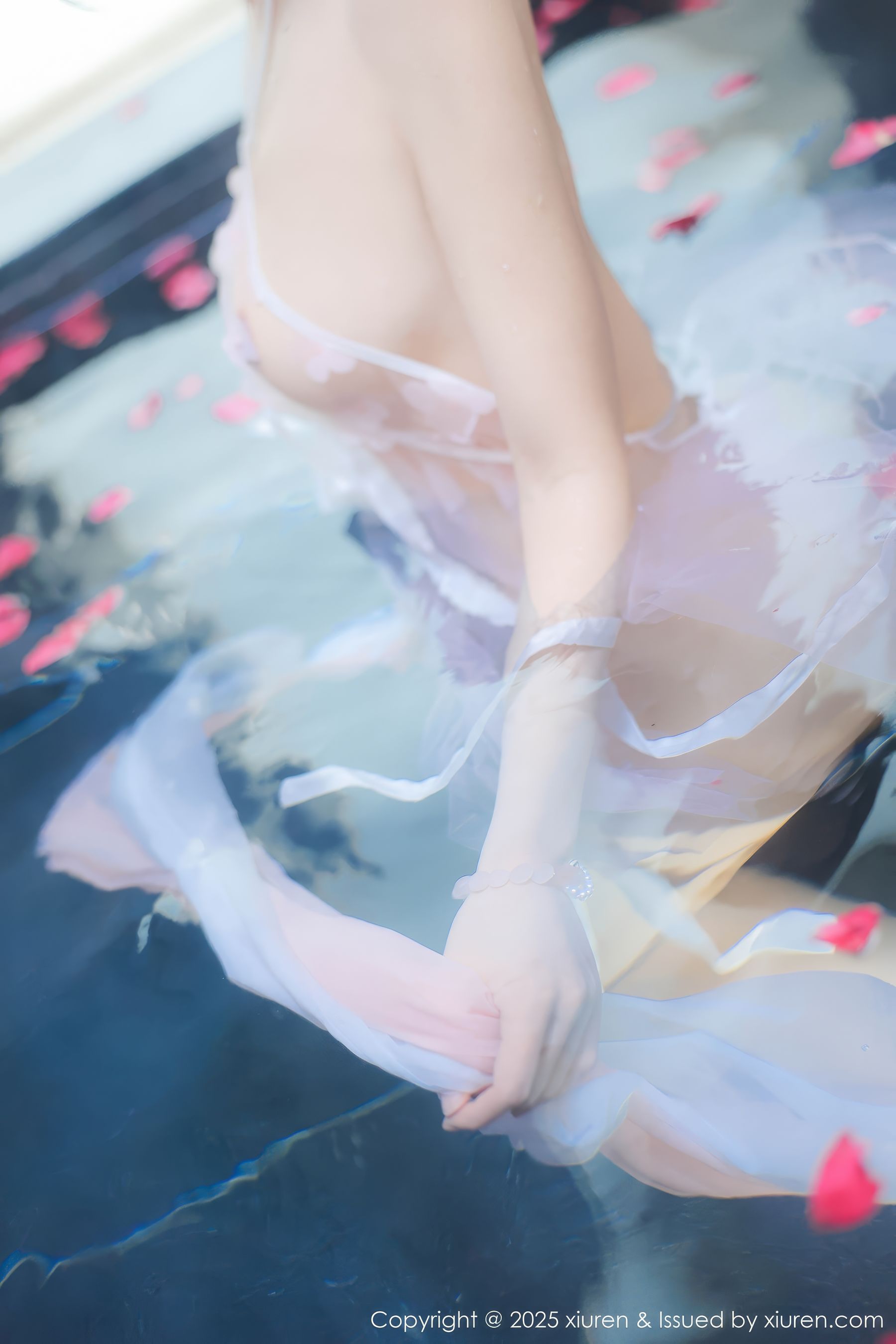 [秀人XiuRen] 2025.01.17 No.9778 桃妖夭