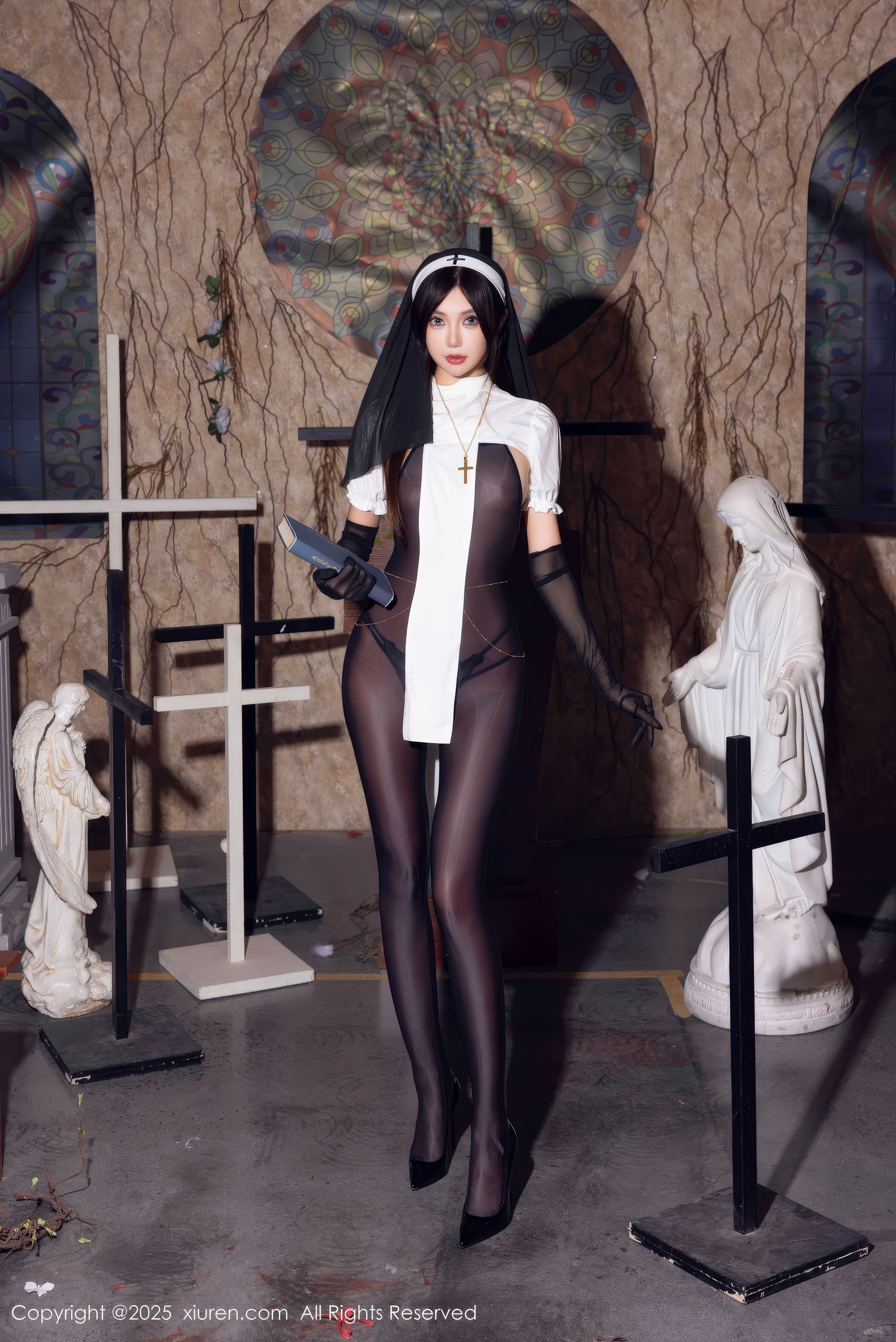 [秀人XiuRen] 2025.01.17 No.9774 绮里嘉ula