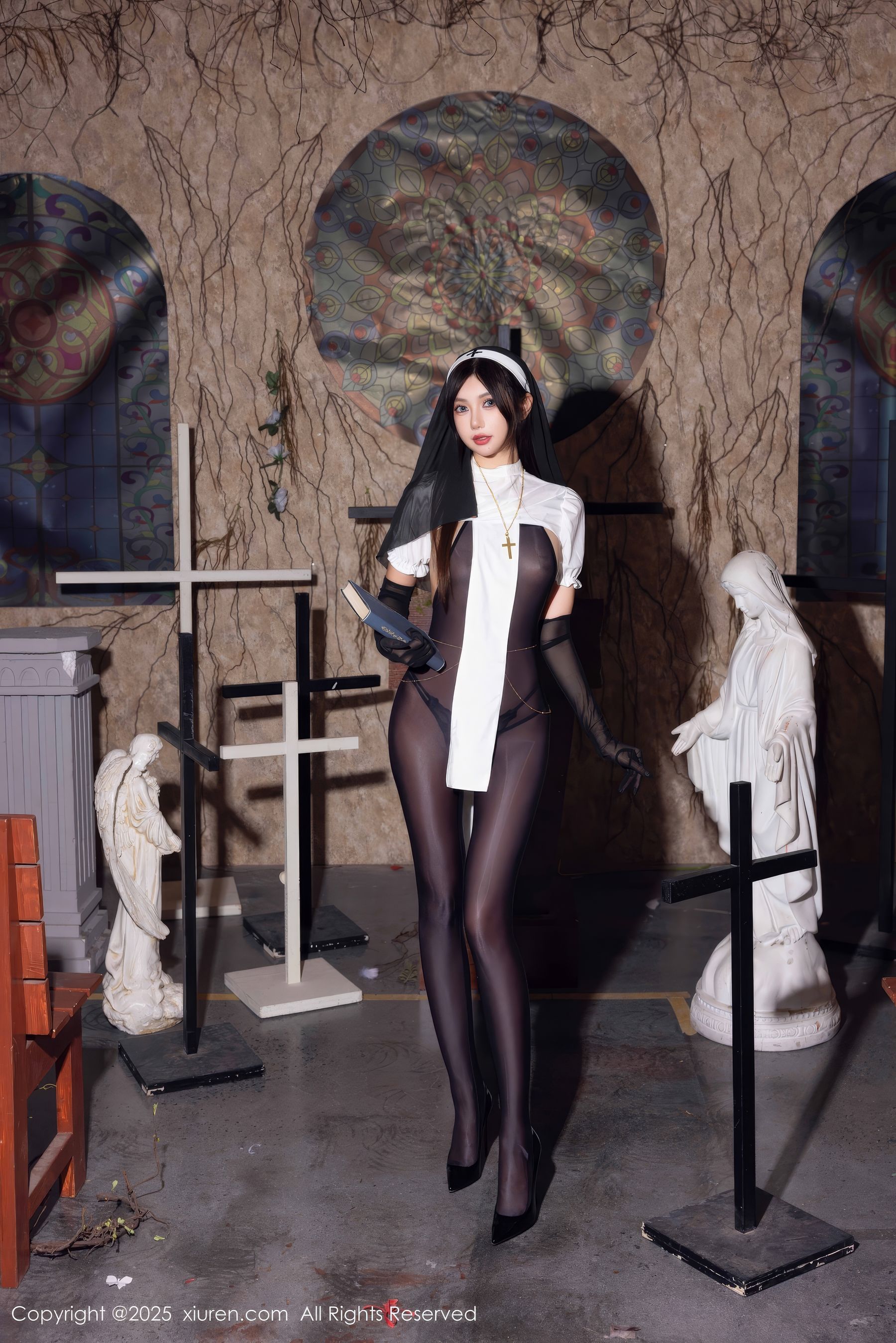 [秀人XiuRen] 2025.01.17 No.9774 绮里嘉ula