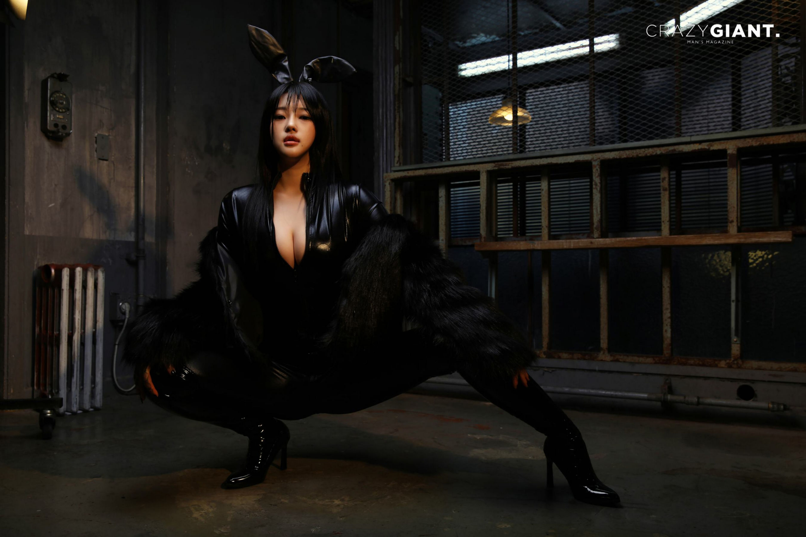 [CRAZY GIANT] RATTY BOT - Black Rabbit