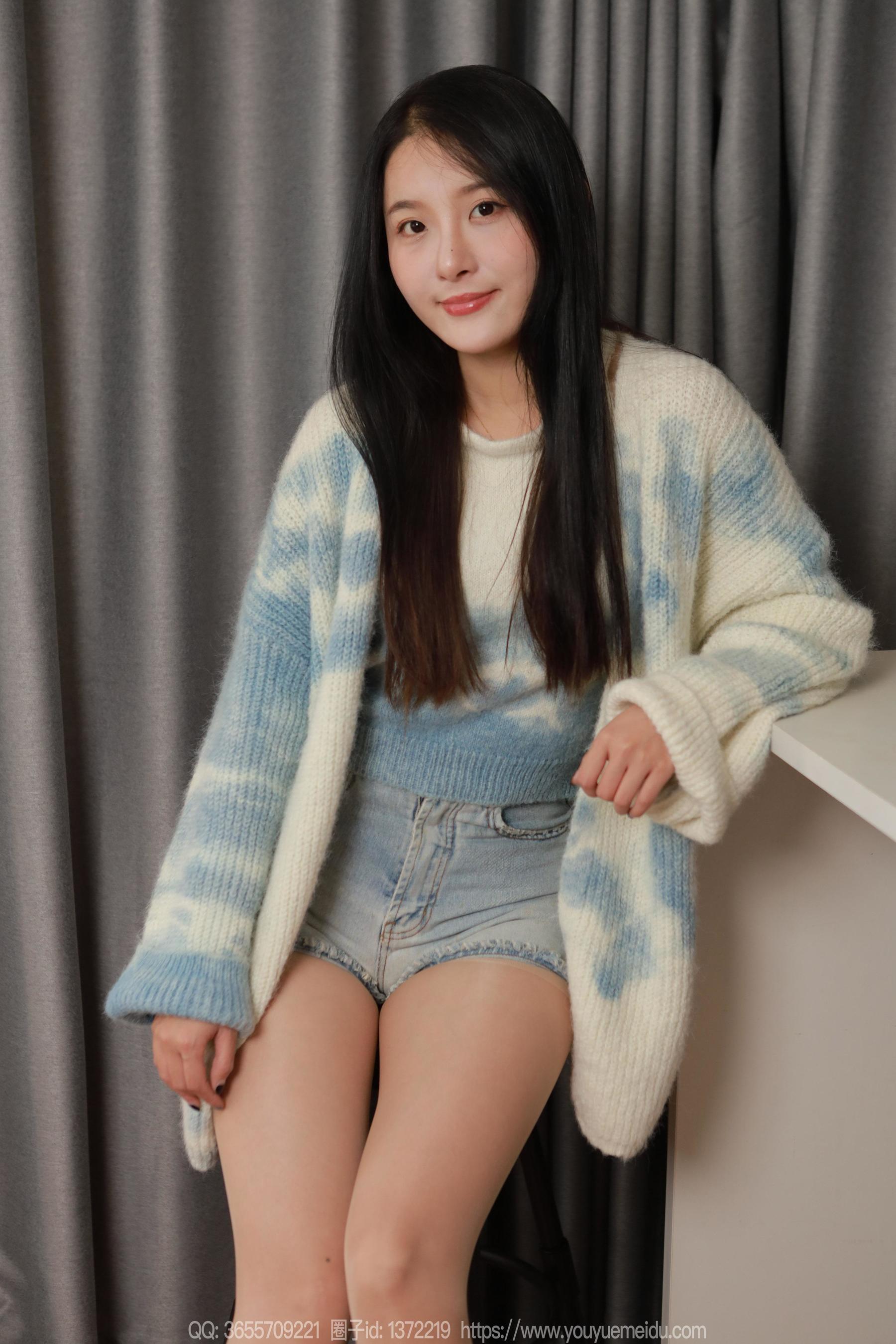 IESS异思趣向 - 模特： 婉萍 《蓝白毛衣（上）》