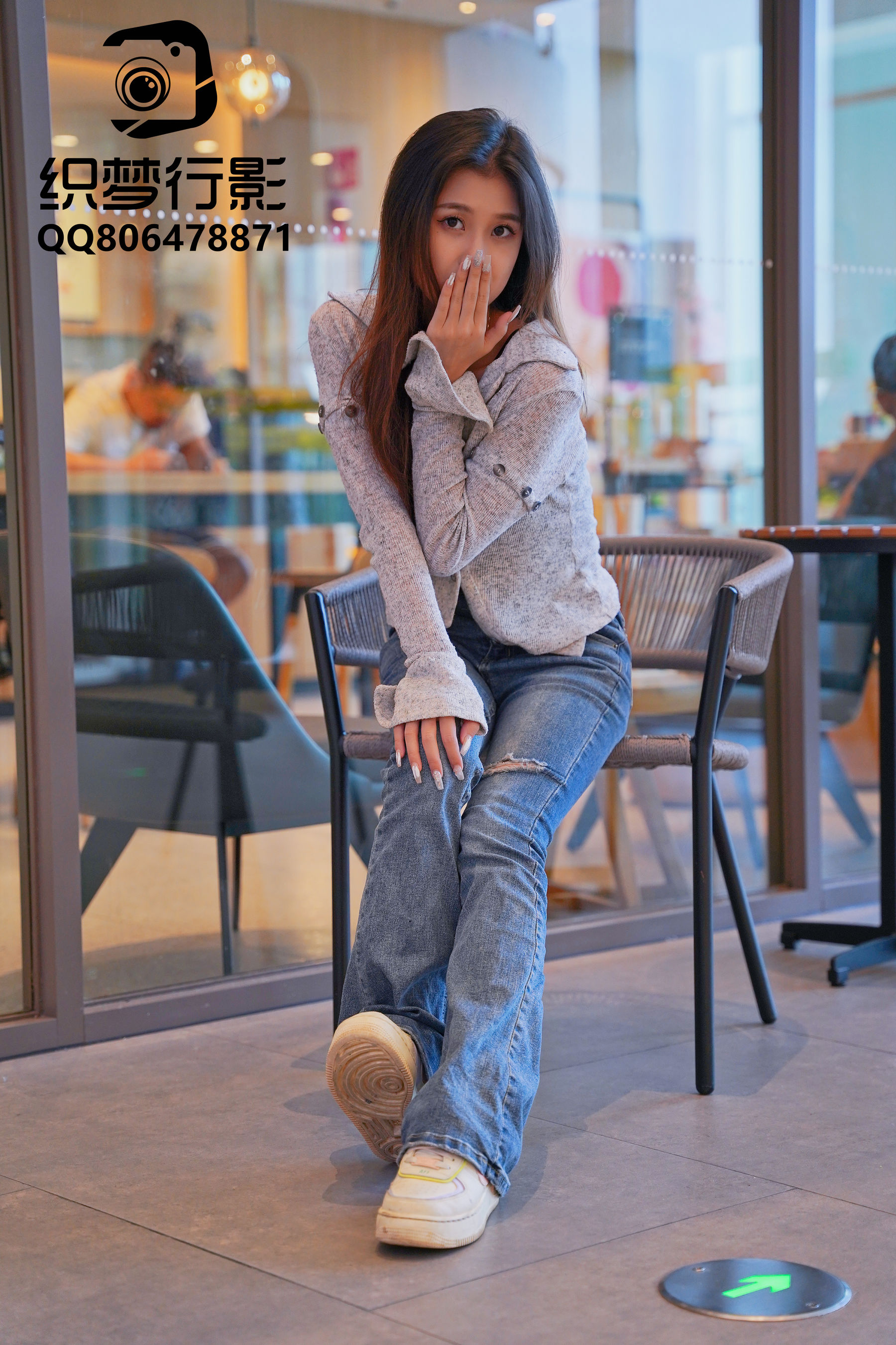 [织梦映像] 人潮拥挤-眼里温馨已通电