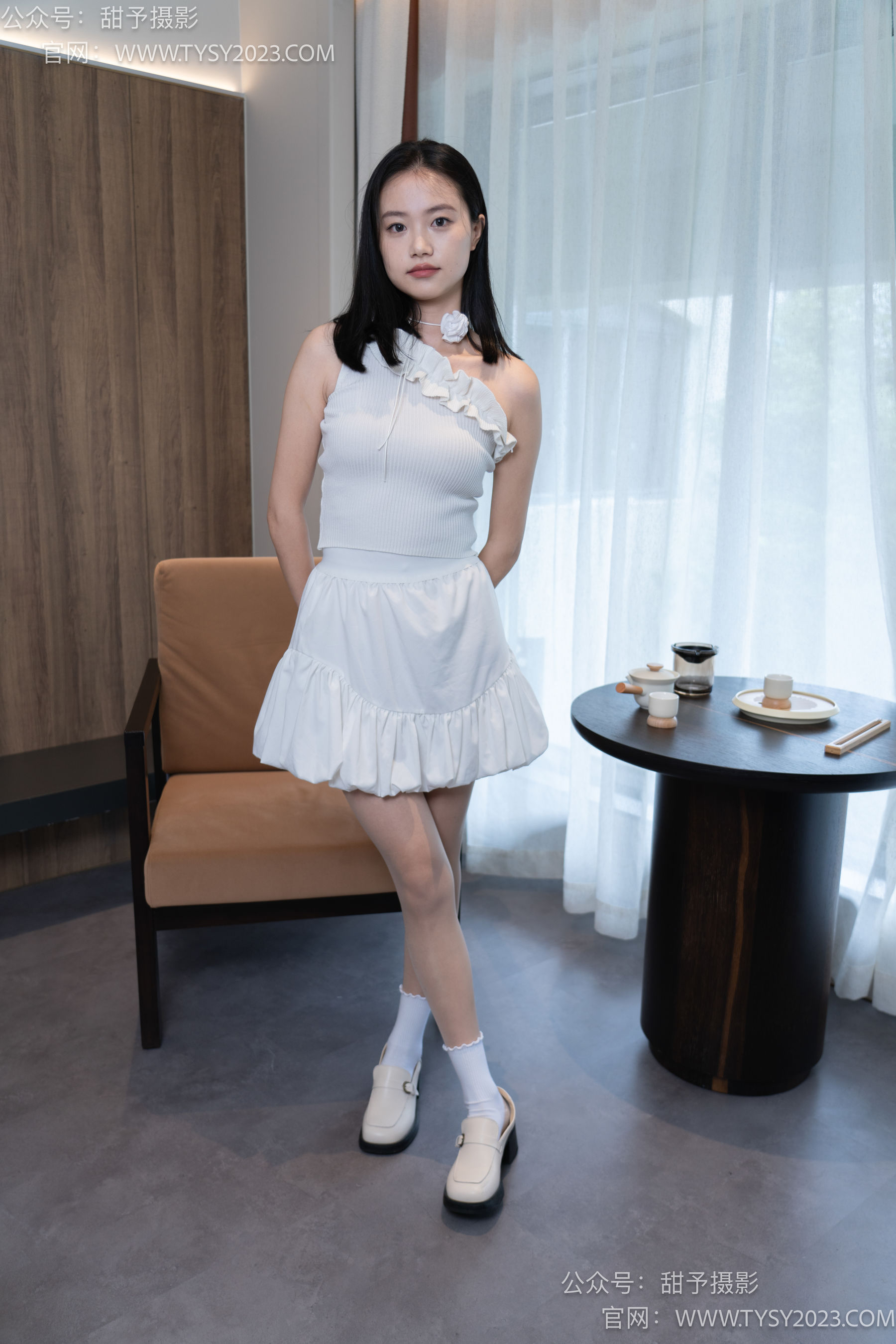 甜予摄影 No.106 齐齐&澜澜 - 皮鞋、板鞋、黑丝、肉丝、白棉袜、脏白棉袜