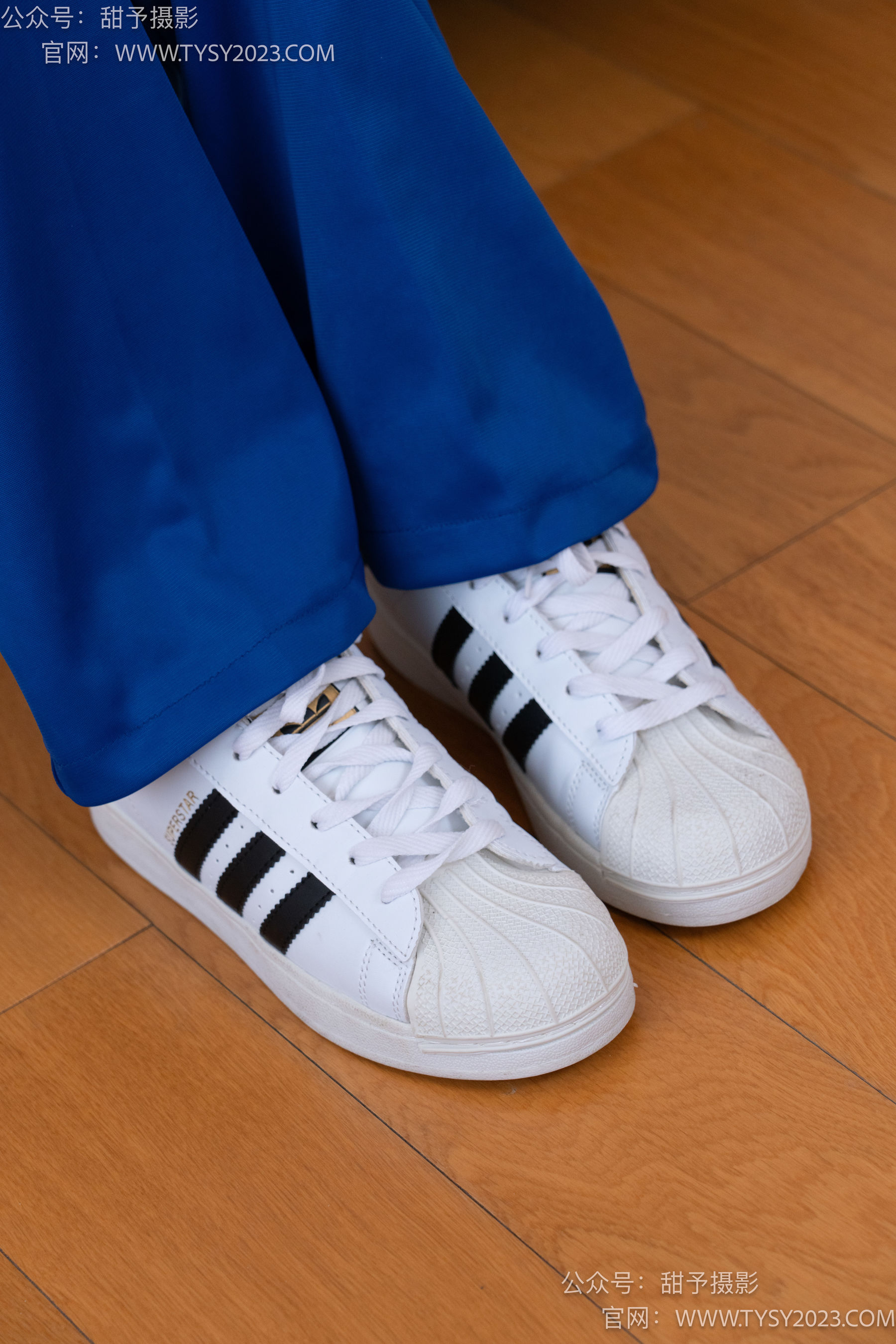 甜予摄影 No.102 澜澜 - 板鞋、白棉袜、肉丝（脚尖微加固款）