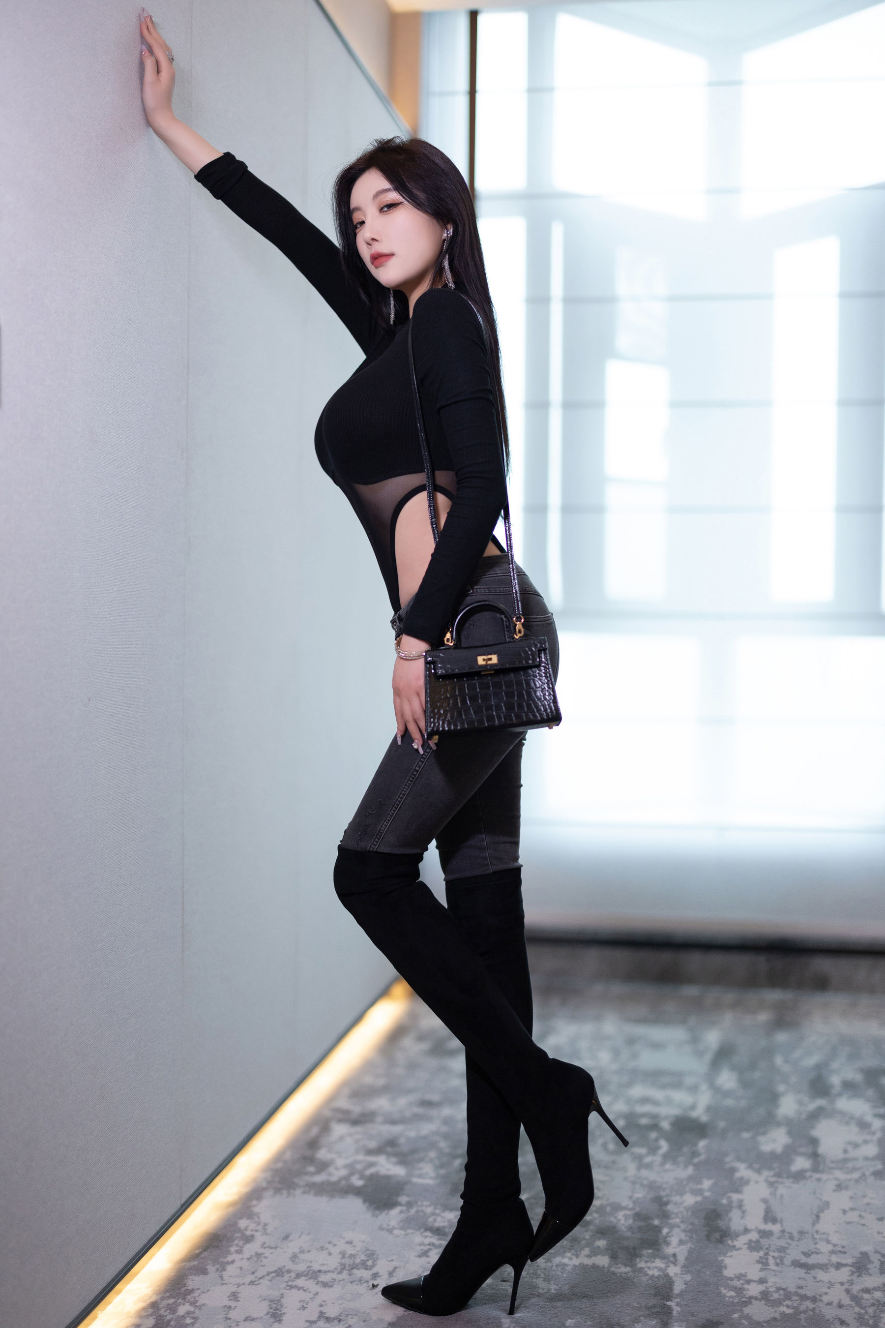 杨晨晨 - 连体渔网袜