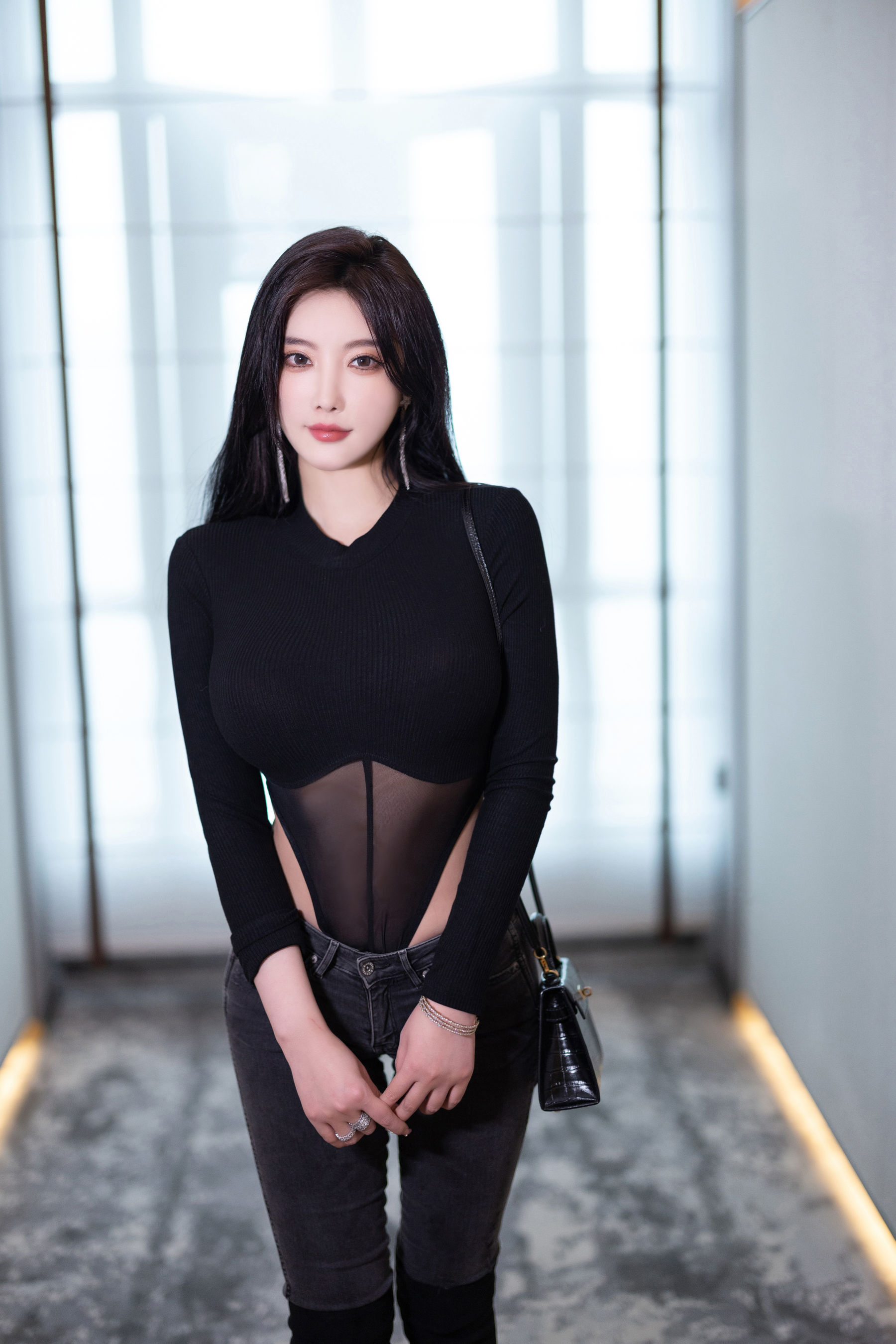 杨晨晨 - 连体渔网袜