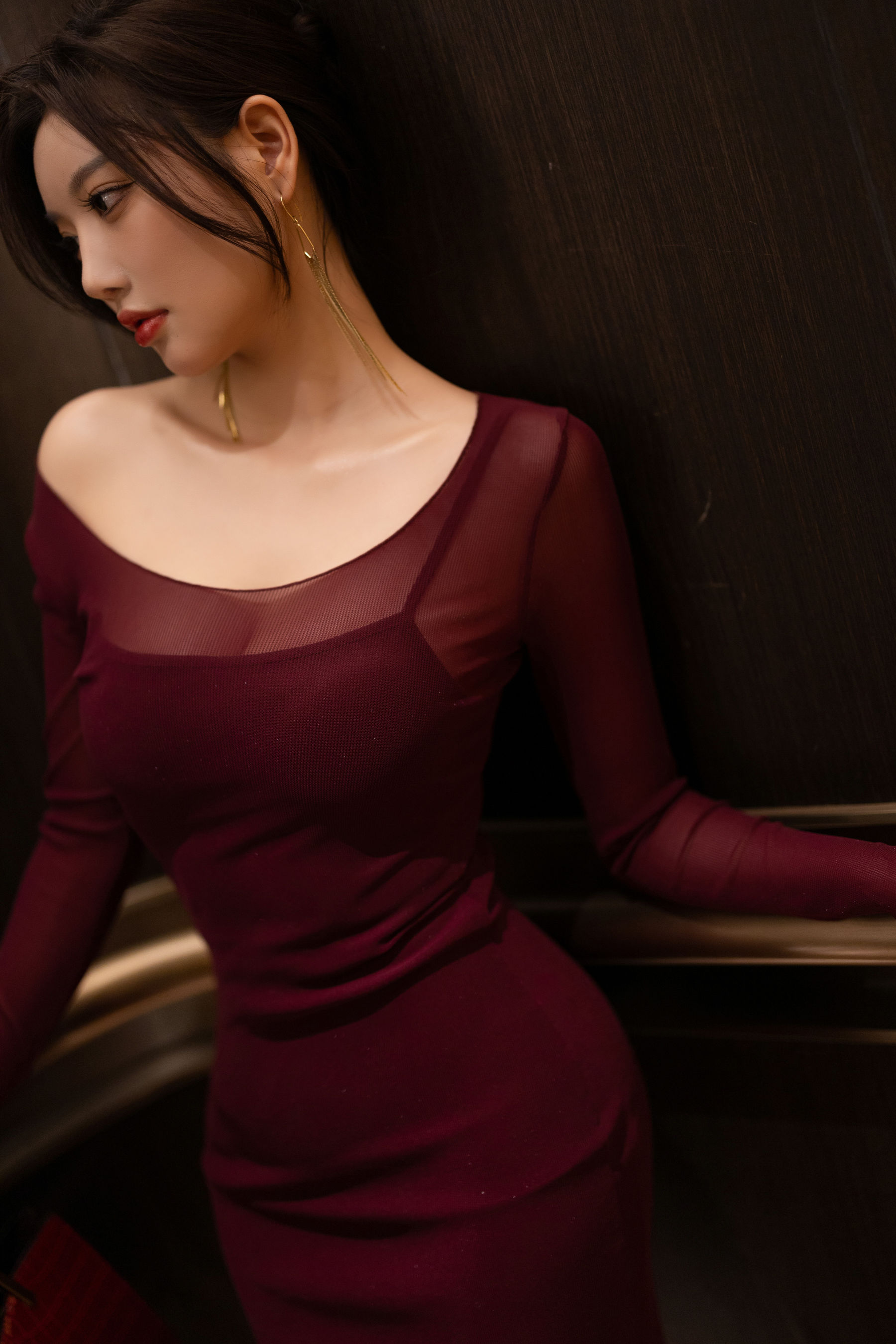 杨晨晨 - 紫色连衣短裙