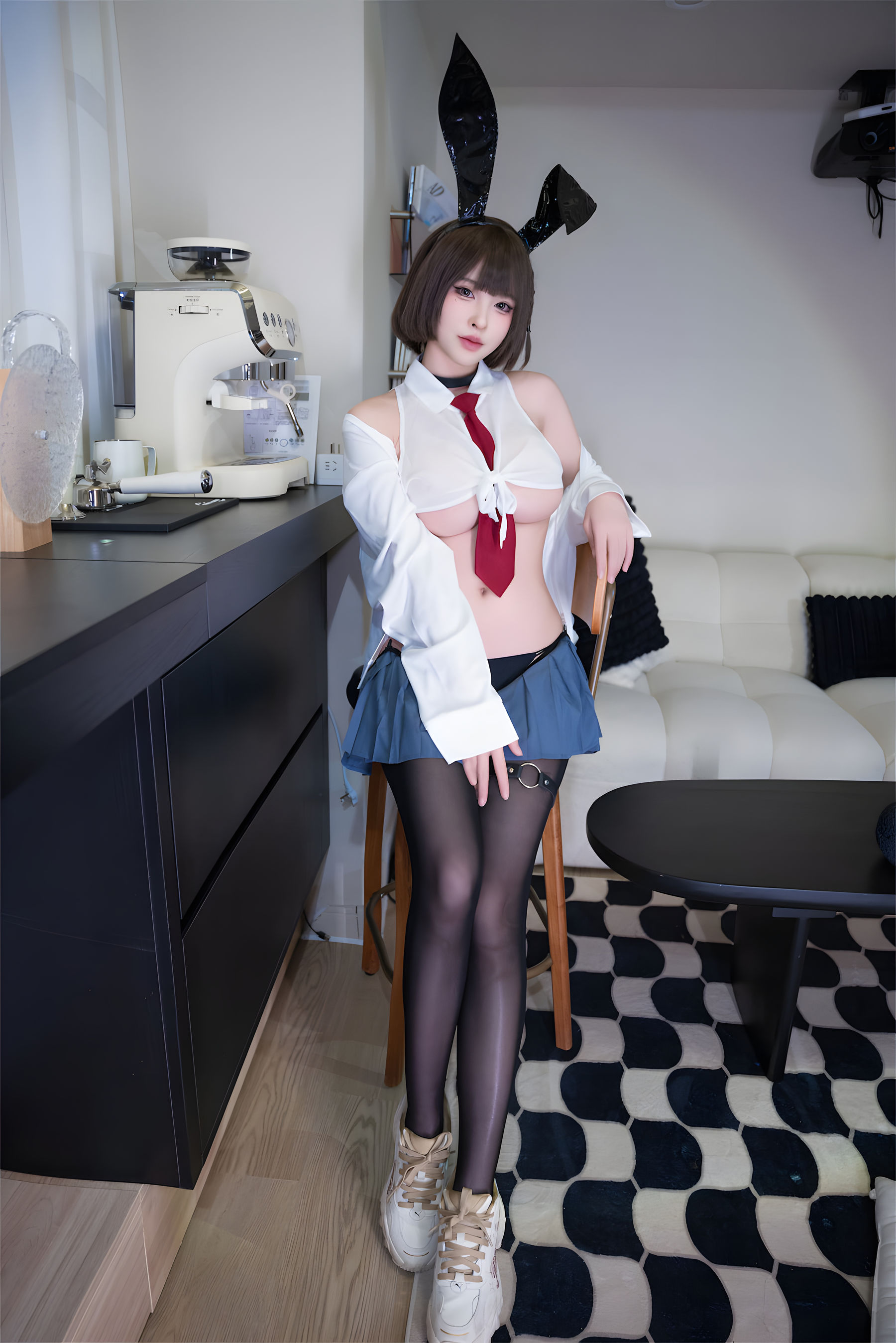 尤物清水由乃 - JK兔女郎