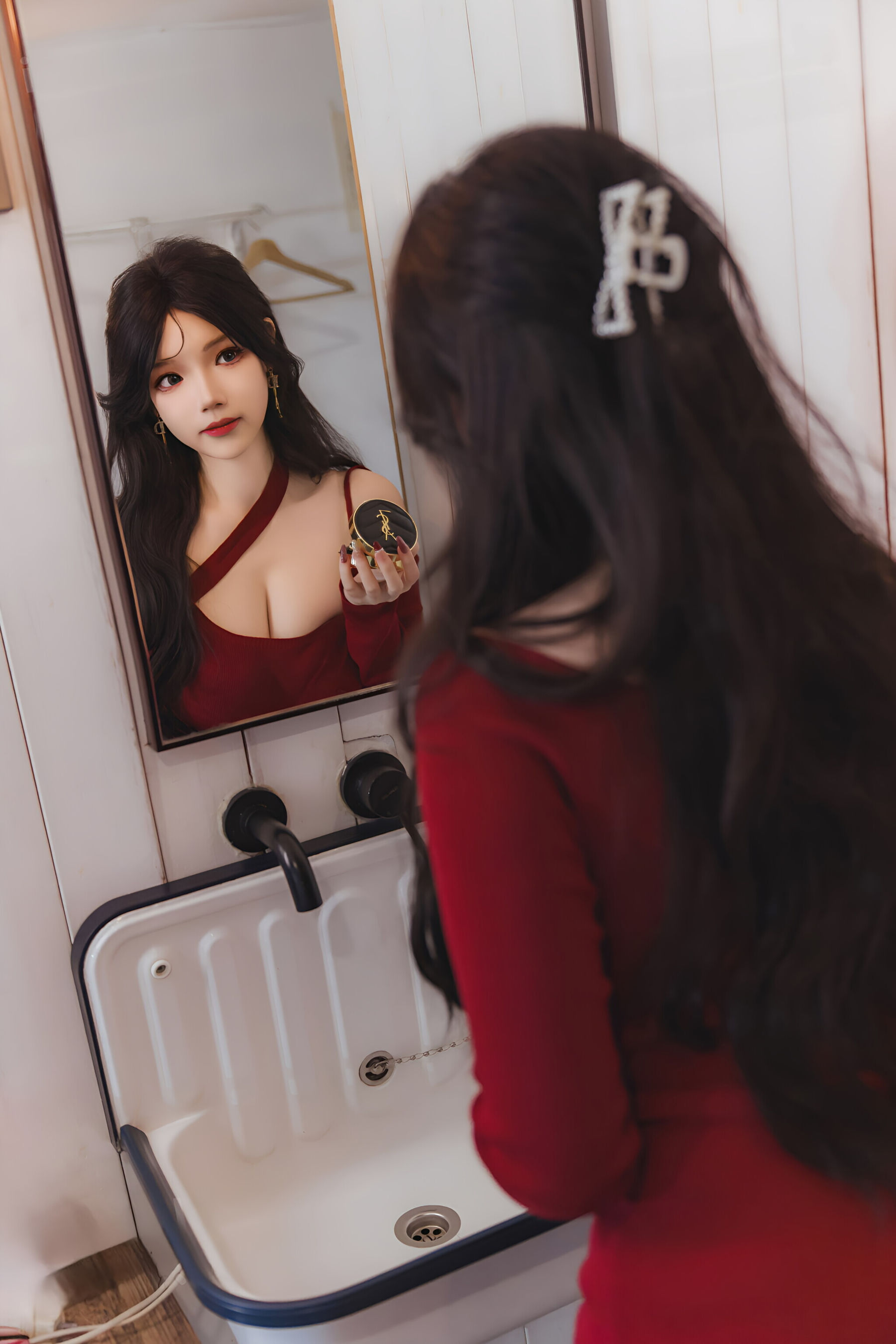 动漫博主雪晴Astra - 红裙黑丝小娇妻