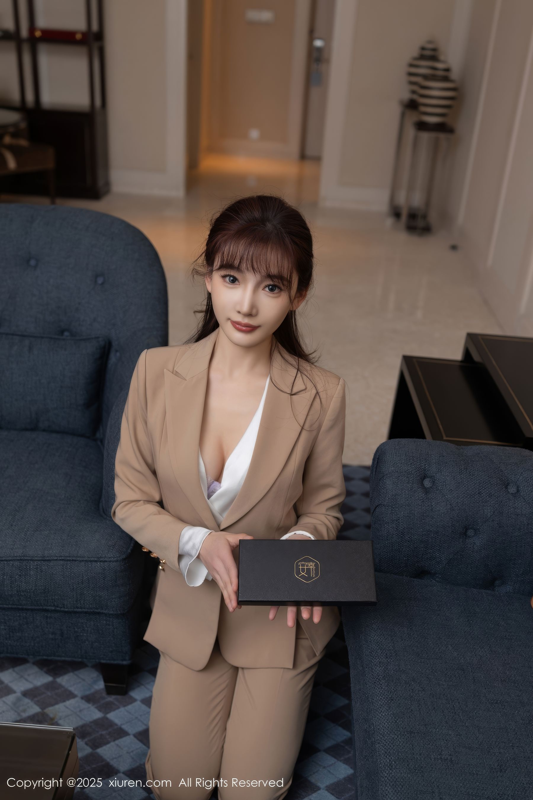 [秀人XiuRen] 2025.02.13 No.9881 陆萱萱