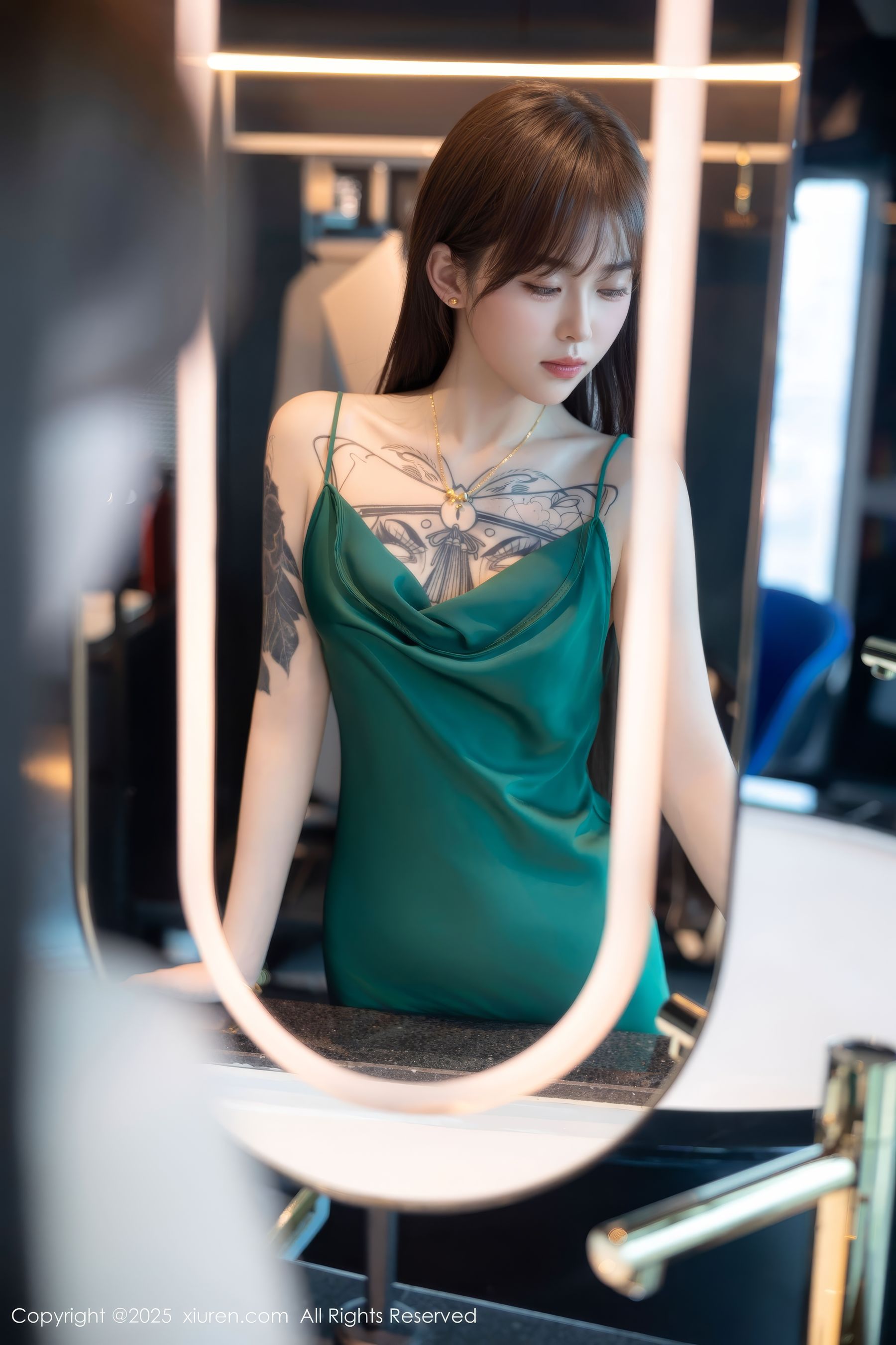 [秀人XiuRen] 2025.01.23 No.9803 奶瓶