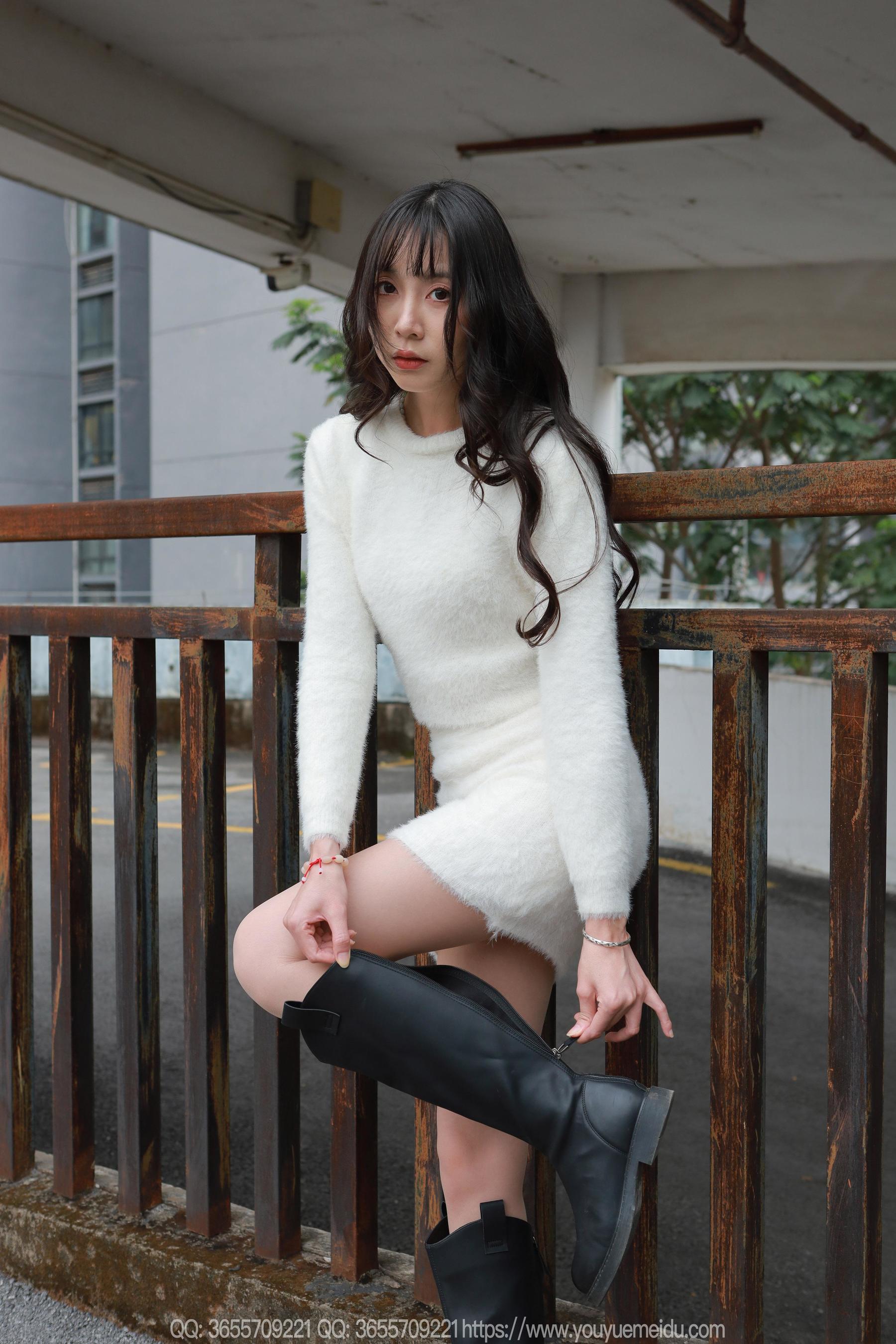 IESS异思趣向 - 模特： 团团 《长靴包臀裙（下）》